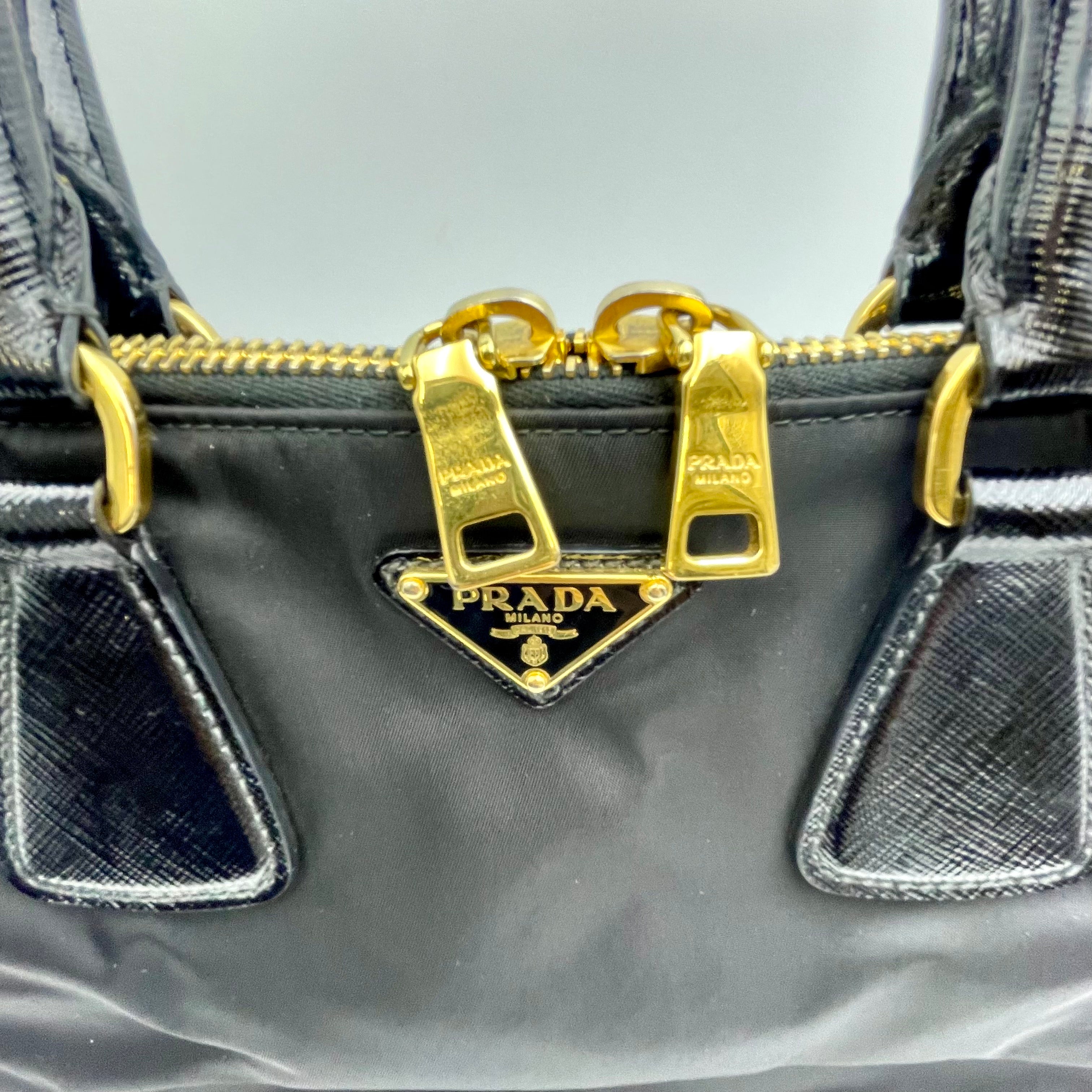 PRADA_(プラダ)_ナイロンxサフィアーノレザー_ハンドバッグ_ BL847B(黒)_中古品