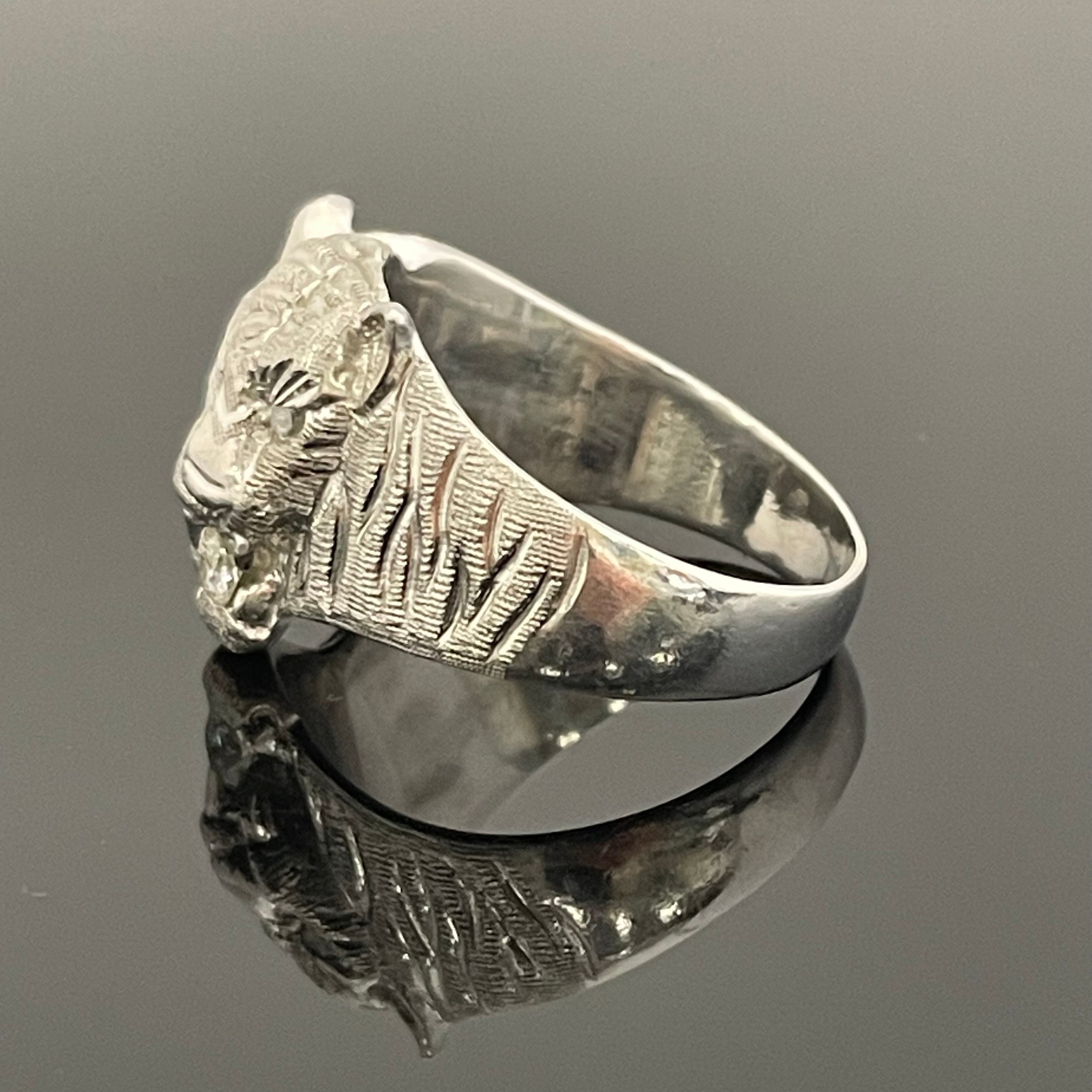 ノンブランド _Pt900 タイガーモチーフ_ダイヤモンドリング _D0.25ct/26g/#22号_ 中古品