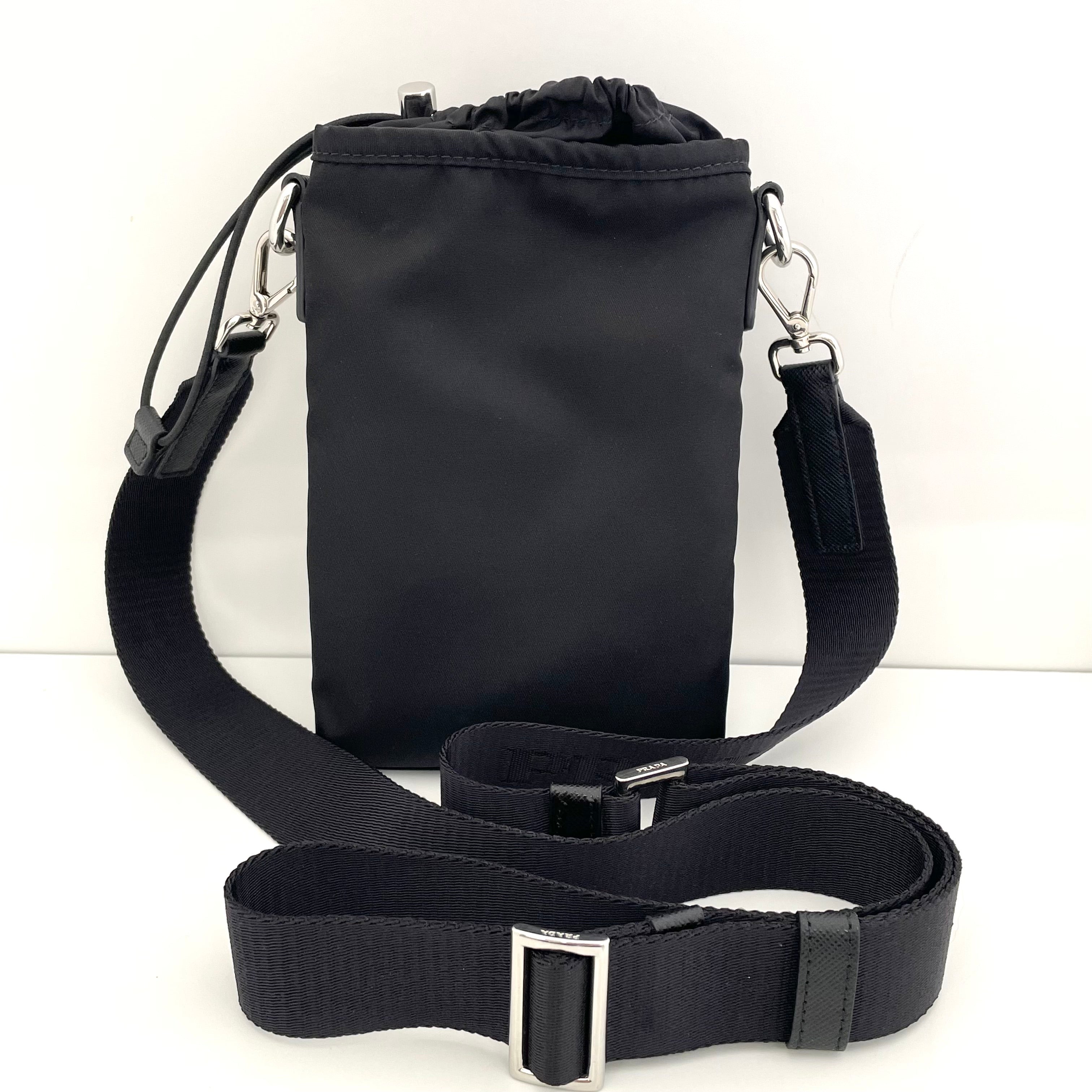 PRADA_(プラダ)_Re-Nylon _スマートフォンケース_2ZH155 _中古品