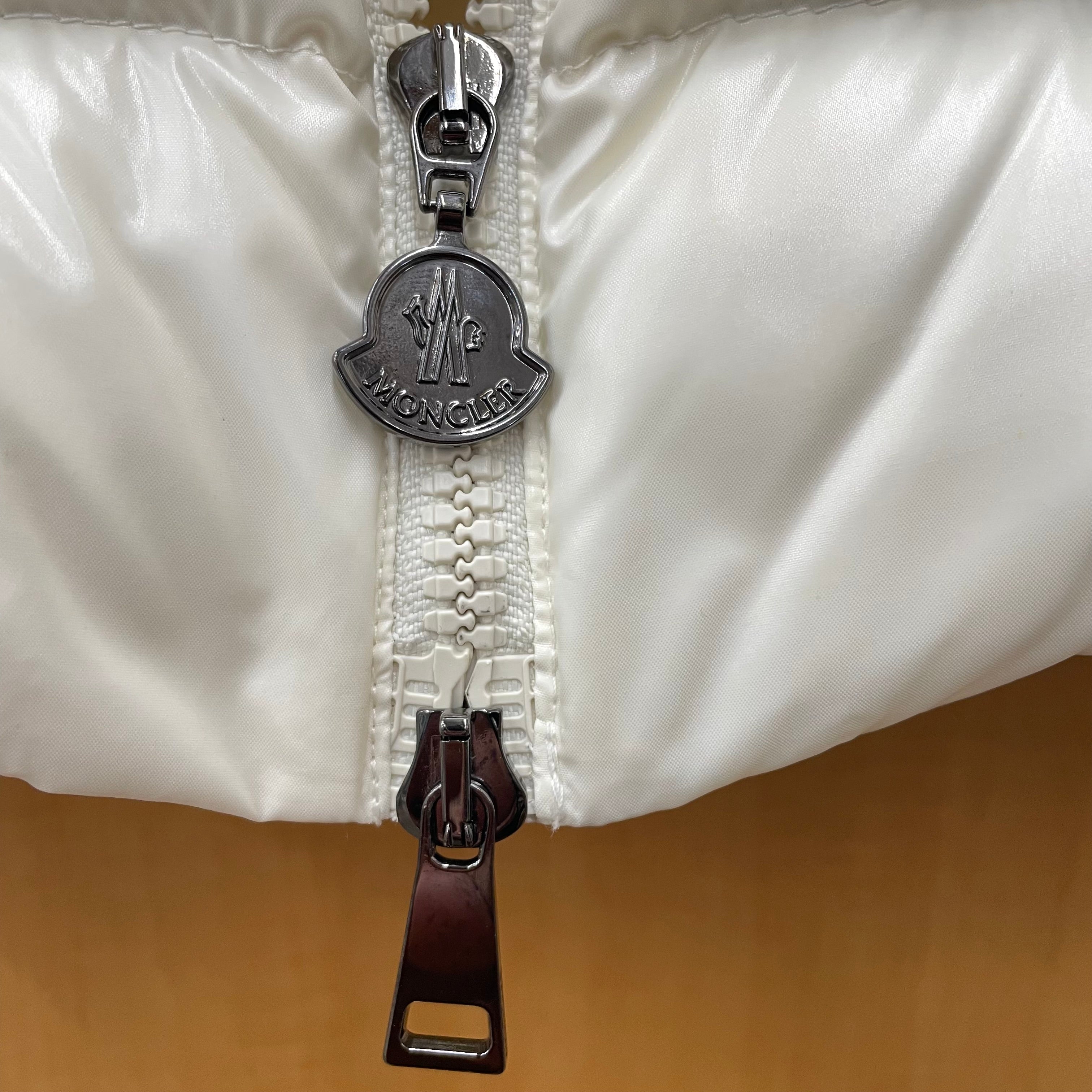 MONCLER_(モンクレール)_レディス用ダウンベスト_GHANY GILET _ホワイト サイズ#1 _中古品