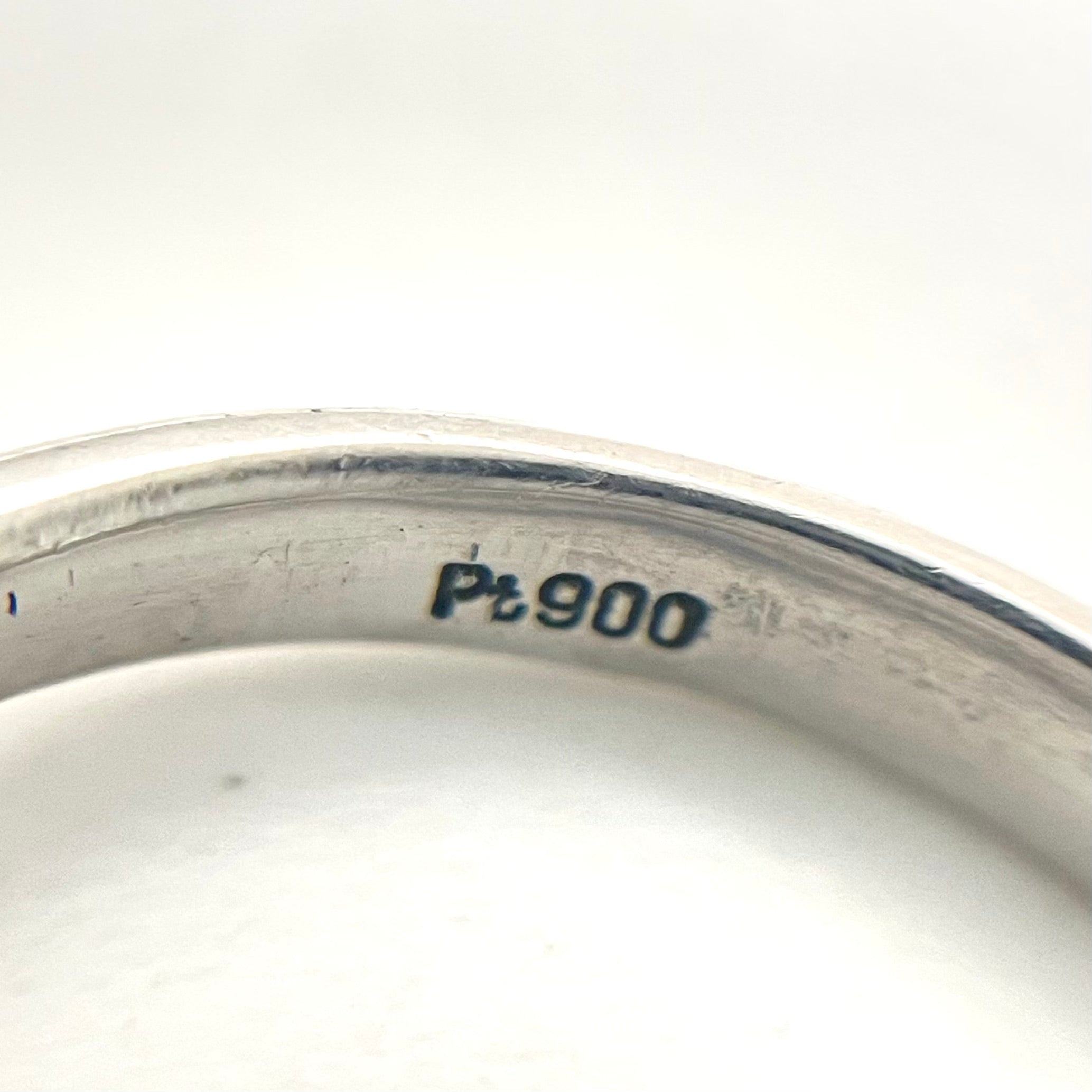 ノンブランド _サファイア/ダイヤモンド_ Pt900リング _S0.70/FD0.52ct/5.6g/#11号 _中古品
