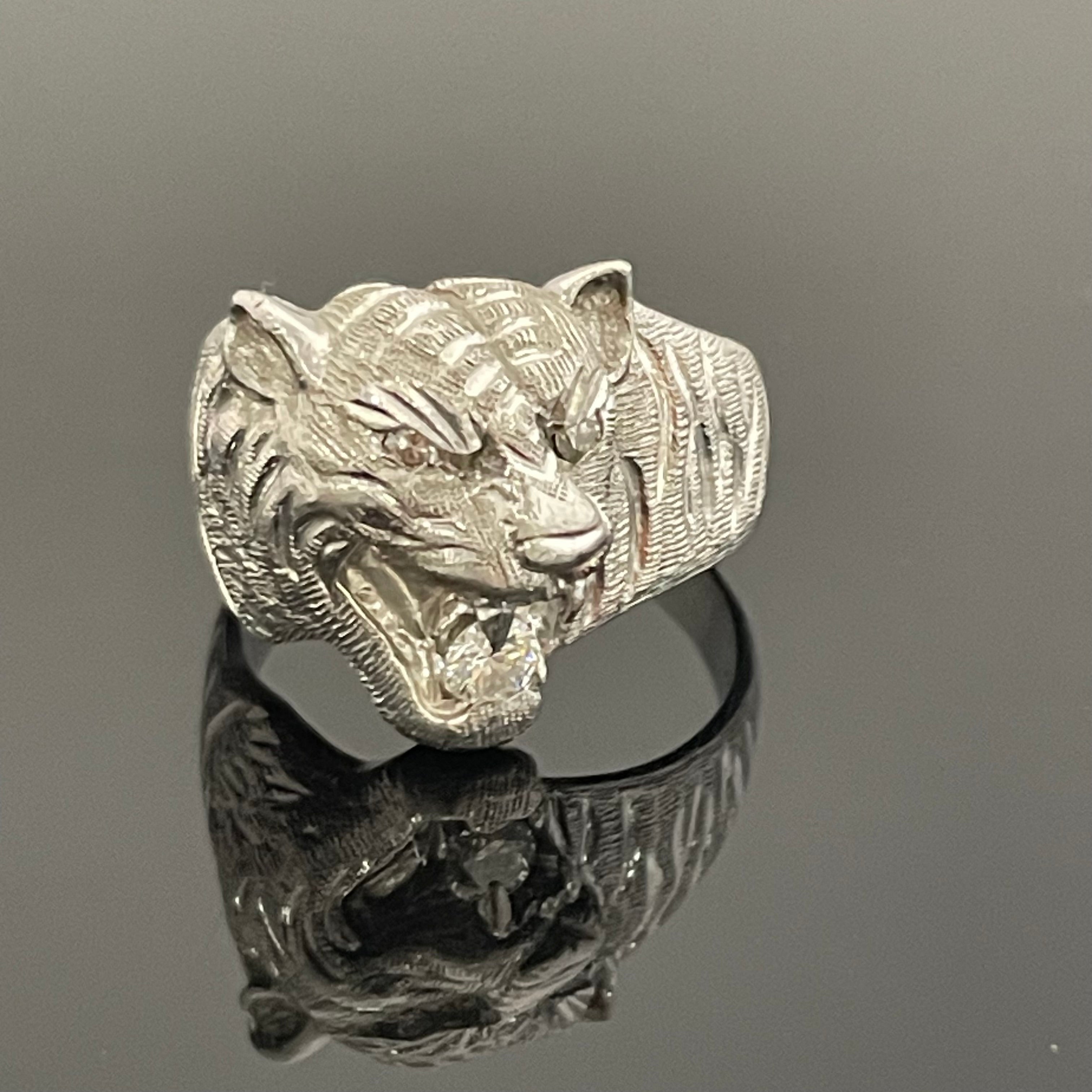 ノンブランド _Pt900 タイガーモチーフ_ダイヤモンドリング _D0.25ct/26g/#22号_ 中古品