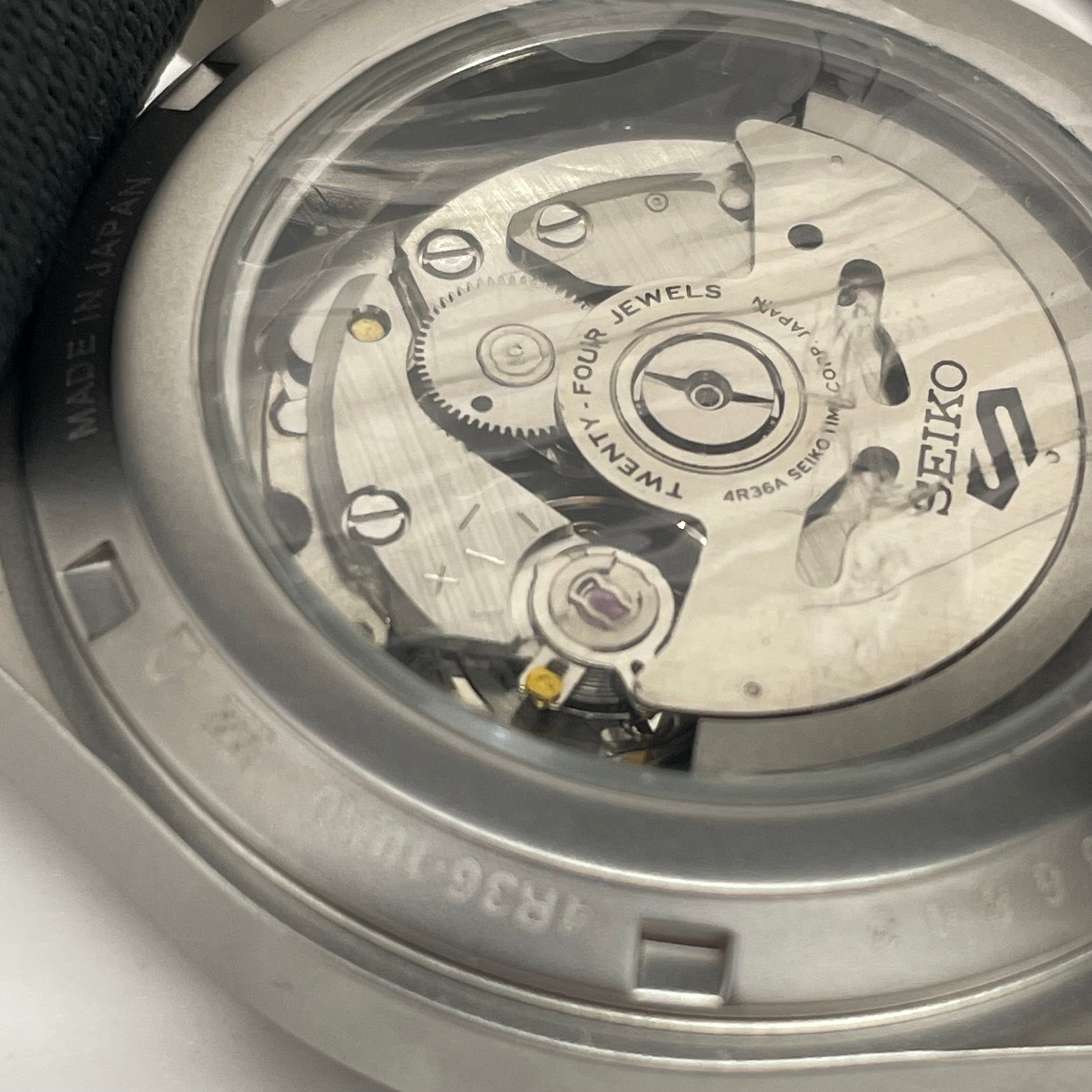 SEIKO_(セイコー)_5スポーツ _メカニカル自動巻 _SBSA115_未使用品