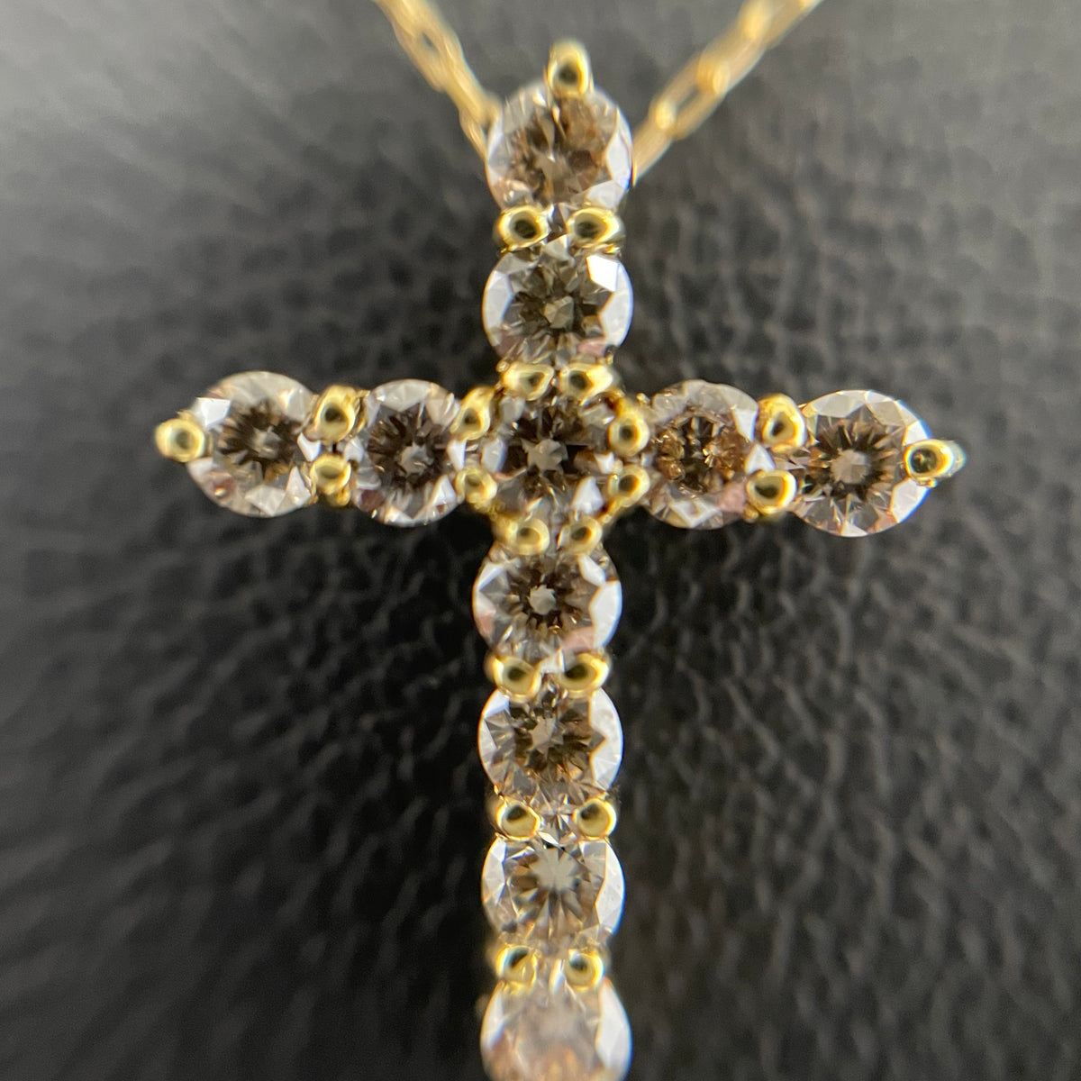 ノンブランド _K18ダイヤモンドクロス _ペンダントネックレス_ FD0.50ct/1.6g/40cm_ 中古品