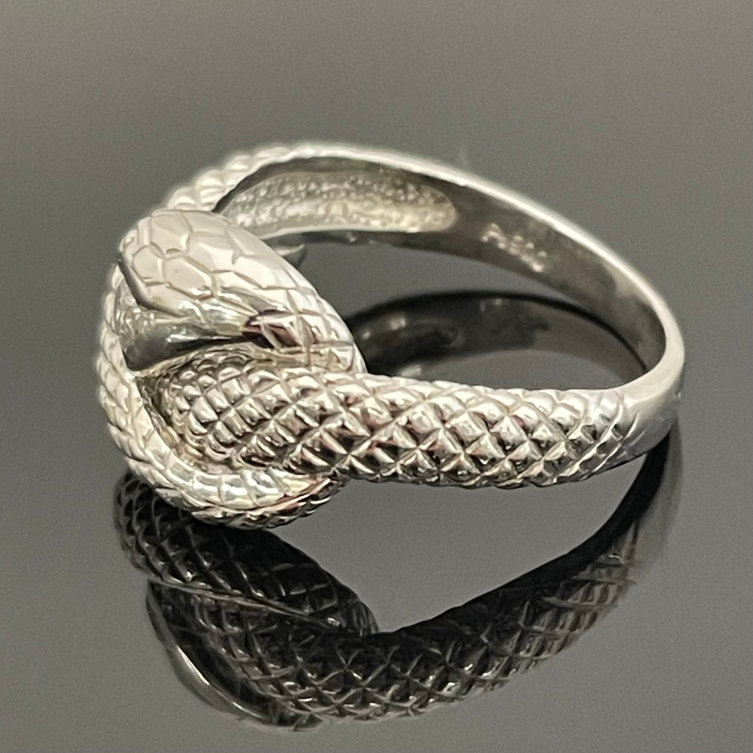 ノンブランド _Pt900ファッションリング_蛇モチーフ_6.7g/D0.1ct/#12号_ 中古品