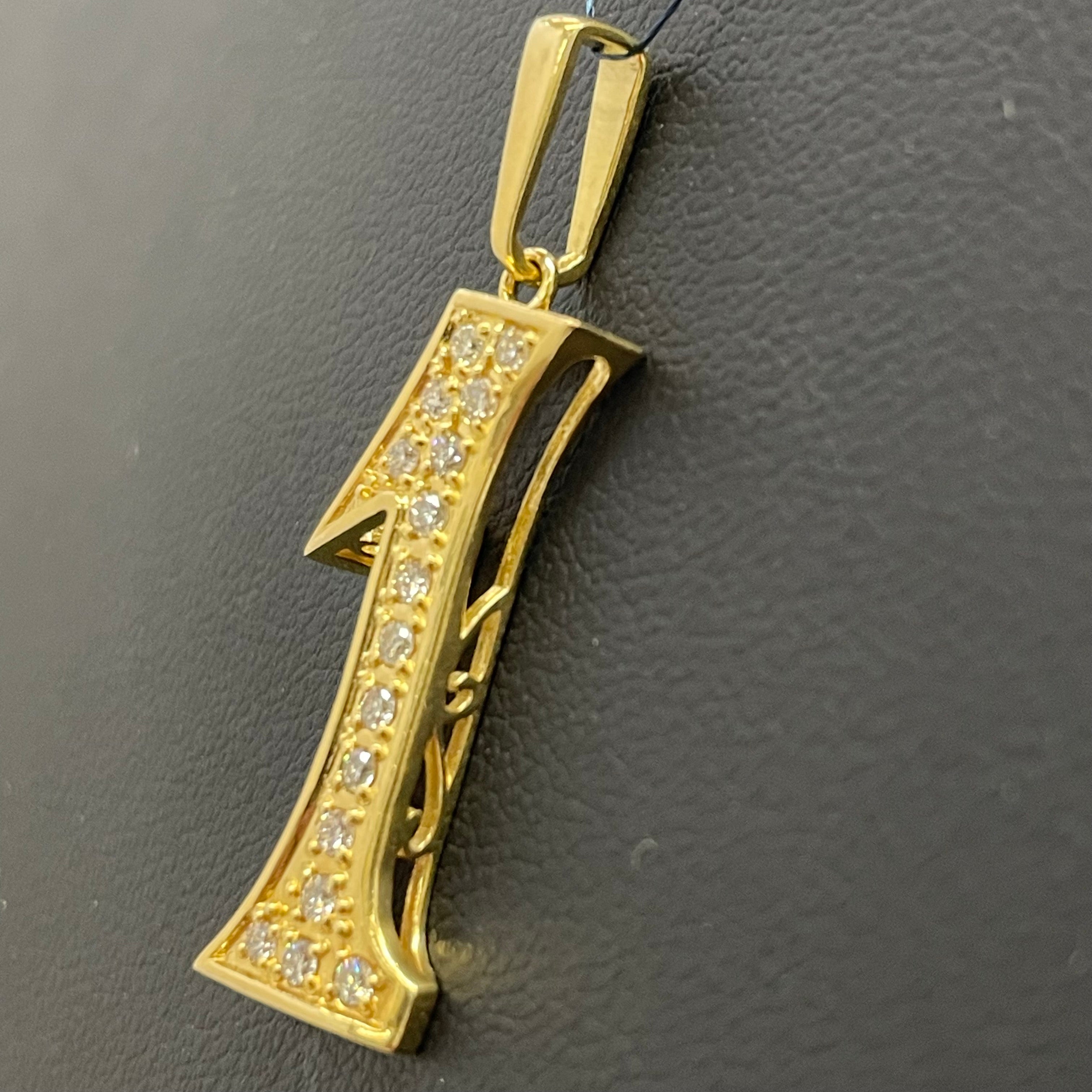 ノンブランド _K18/ダイヤモンド_数字ペンダントトップ_ 2.5g/FD0.26ct_ 中古品