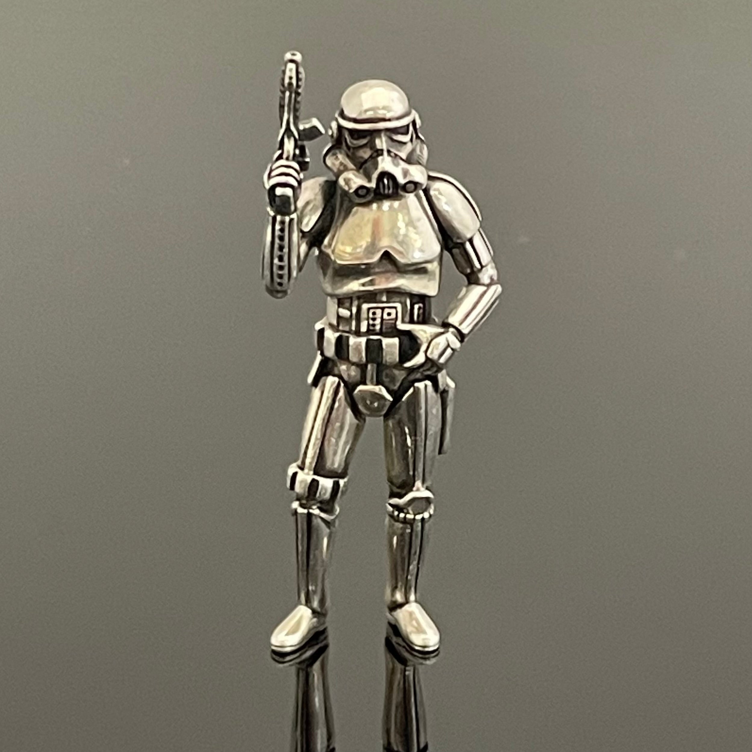 JUSTIN DAVIS _(ジャスティン デイビス)_STAR WARS_ジュエリーコレクション _ストームトルーパー_ペンダントトップ_中古品