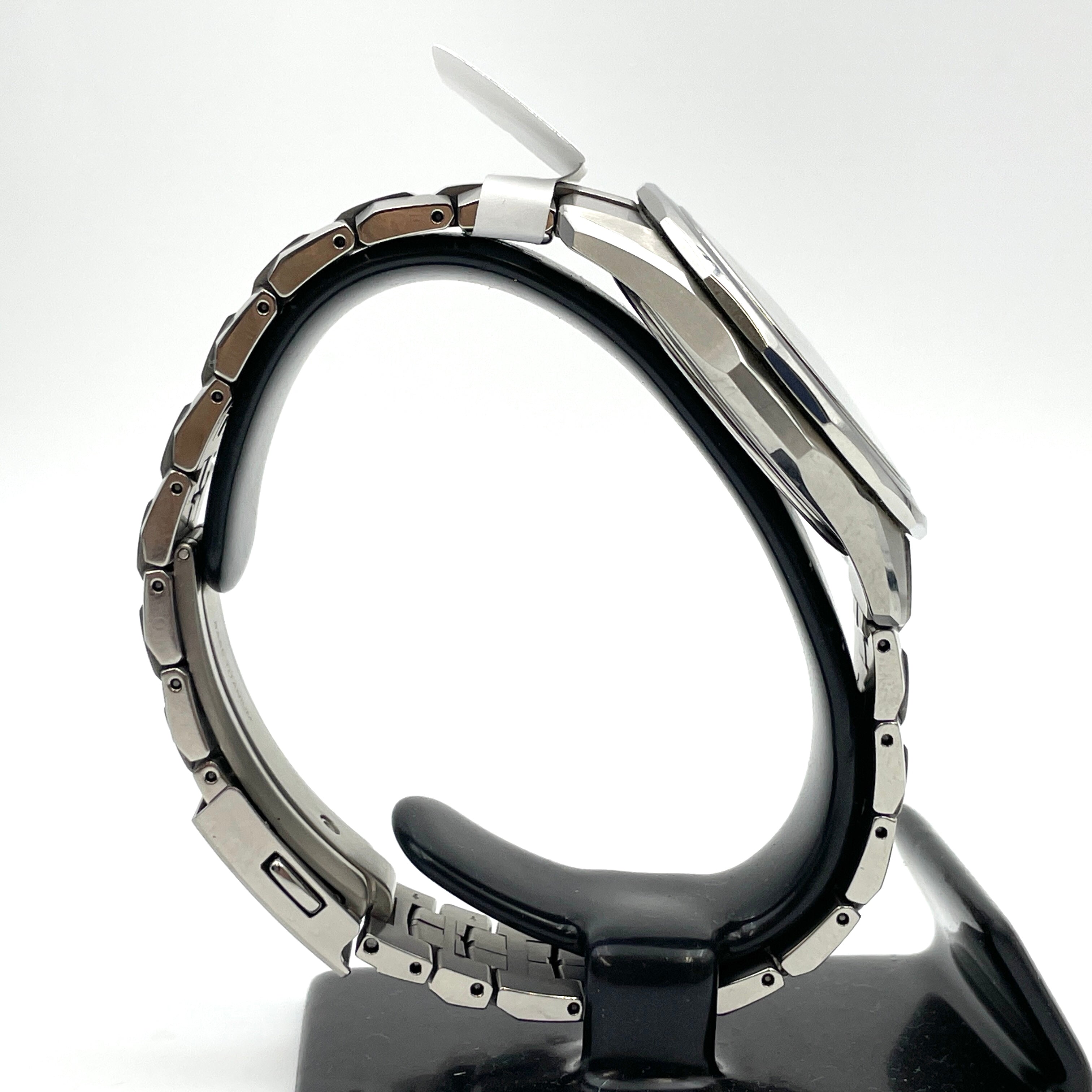 CASIO(カシオ)_OCEANUS _Manta S7000 Series _OCW-S7000-1A2JF_ 中古品