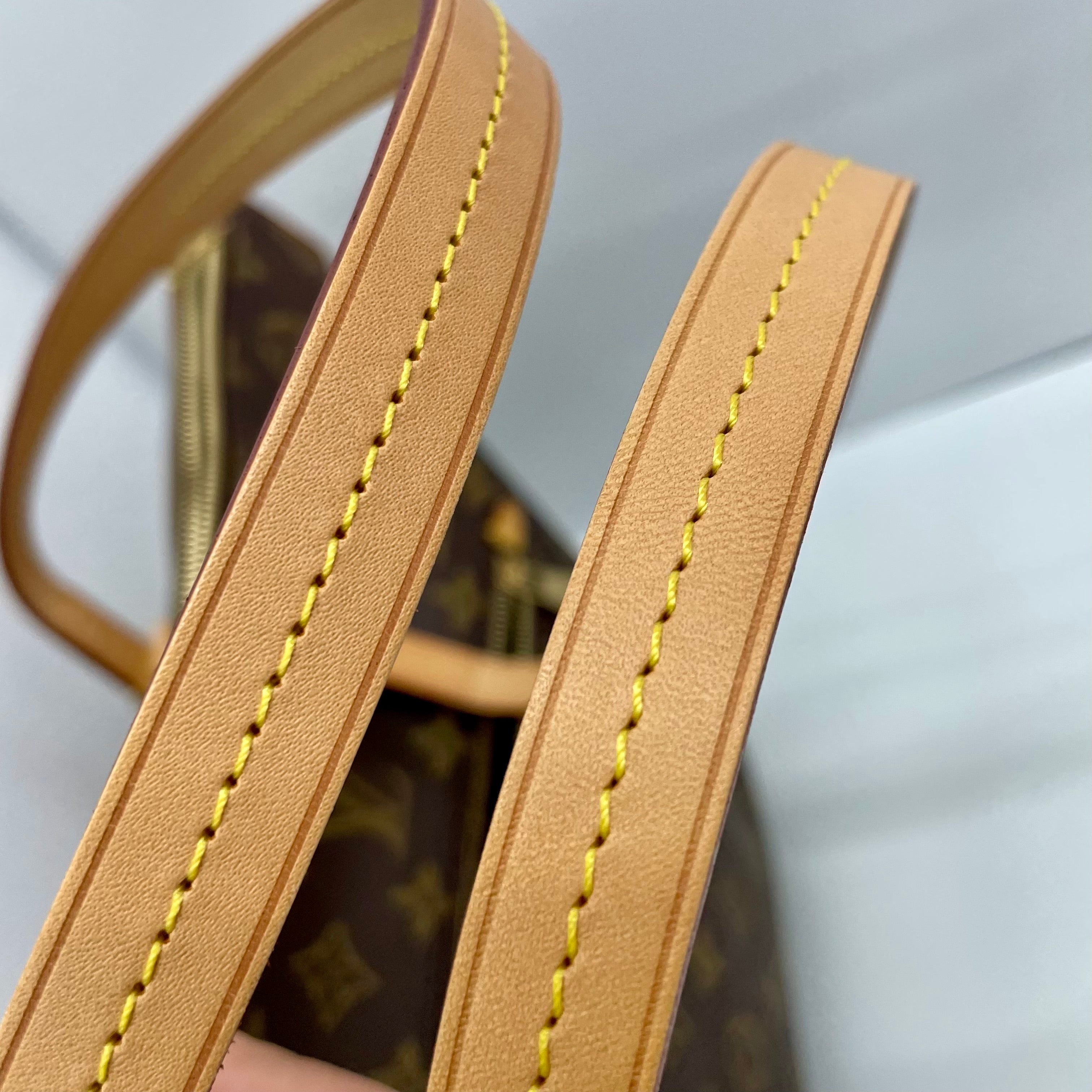 LOUIS VUITTON_(ルイビトン)_モノグラム イエナMM _M42267 _中古品