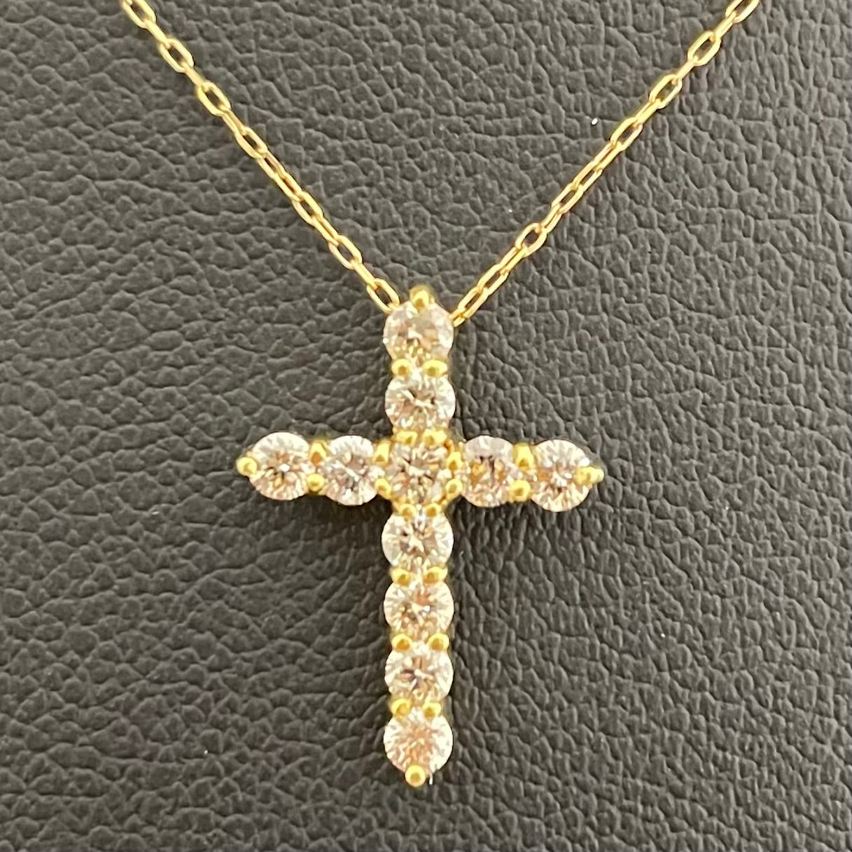 ノンブランド _K18ダイヤモンドクロス _ペンダントネックレス_ FD0.50ct/1.6g/40cm_ 中古品