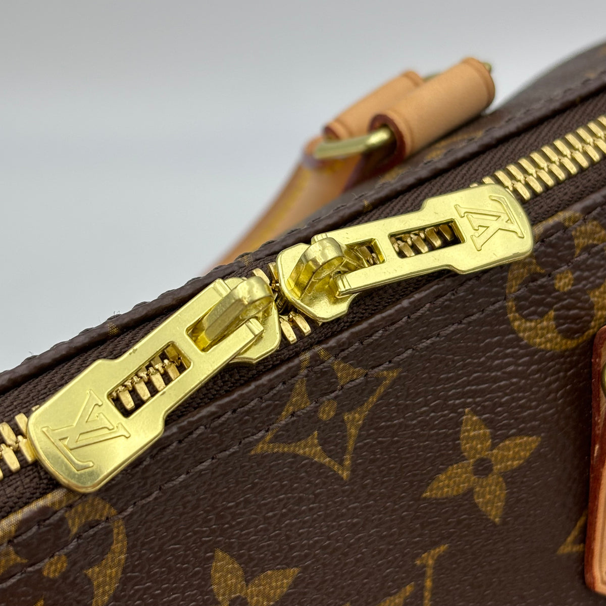 LOUIS VUITTON_(ルイヴィトン)_ハンドバッグ モノグラム _スピーディ・バンドリエール25_ M46977_ 中古品