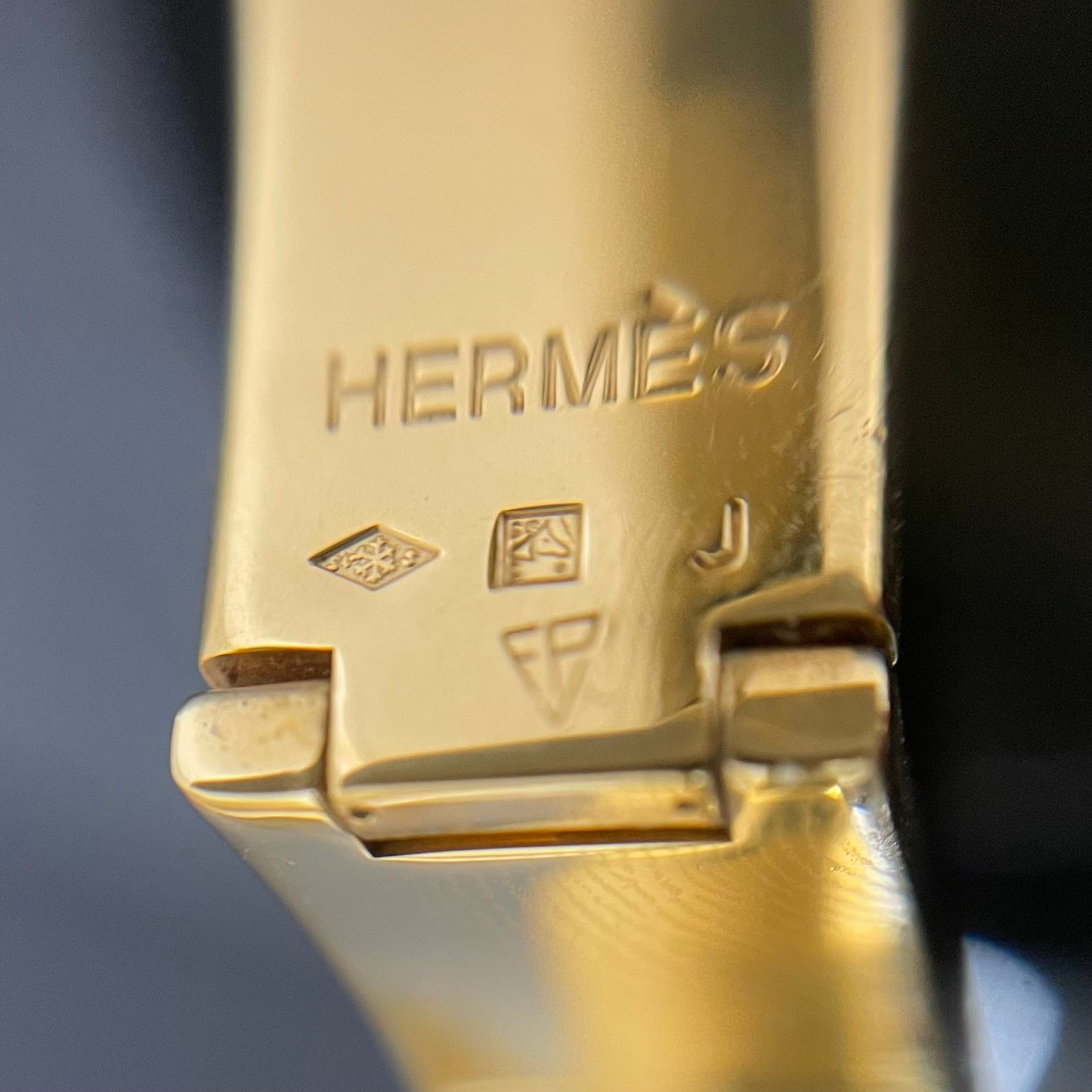 【送料無料】_HERMES_(エルメス)_エナメルブレスレット _クリックH(ゴールドxホワイト)_中古品