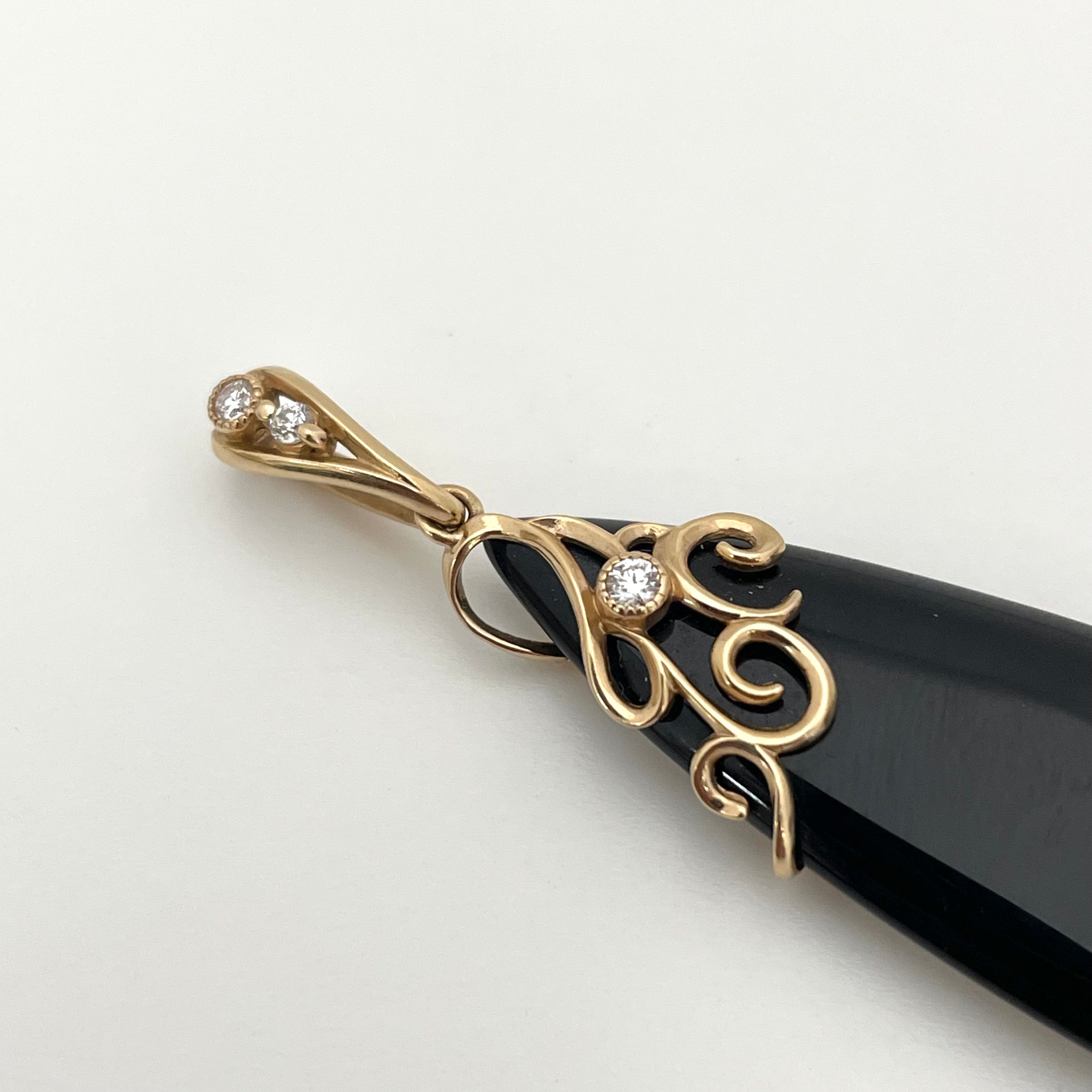 【送料無料】_ ノンブランド _K18オニキス _ペンダントトップ _29.77ct/FD0.08ct/10.2g_ 中古品