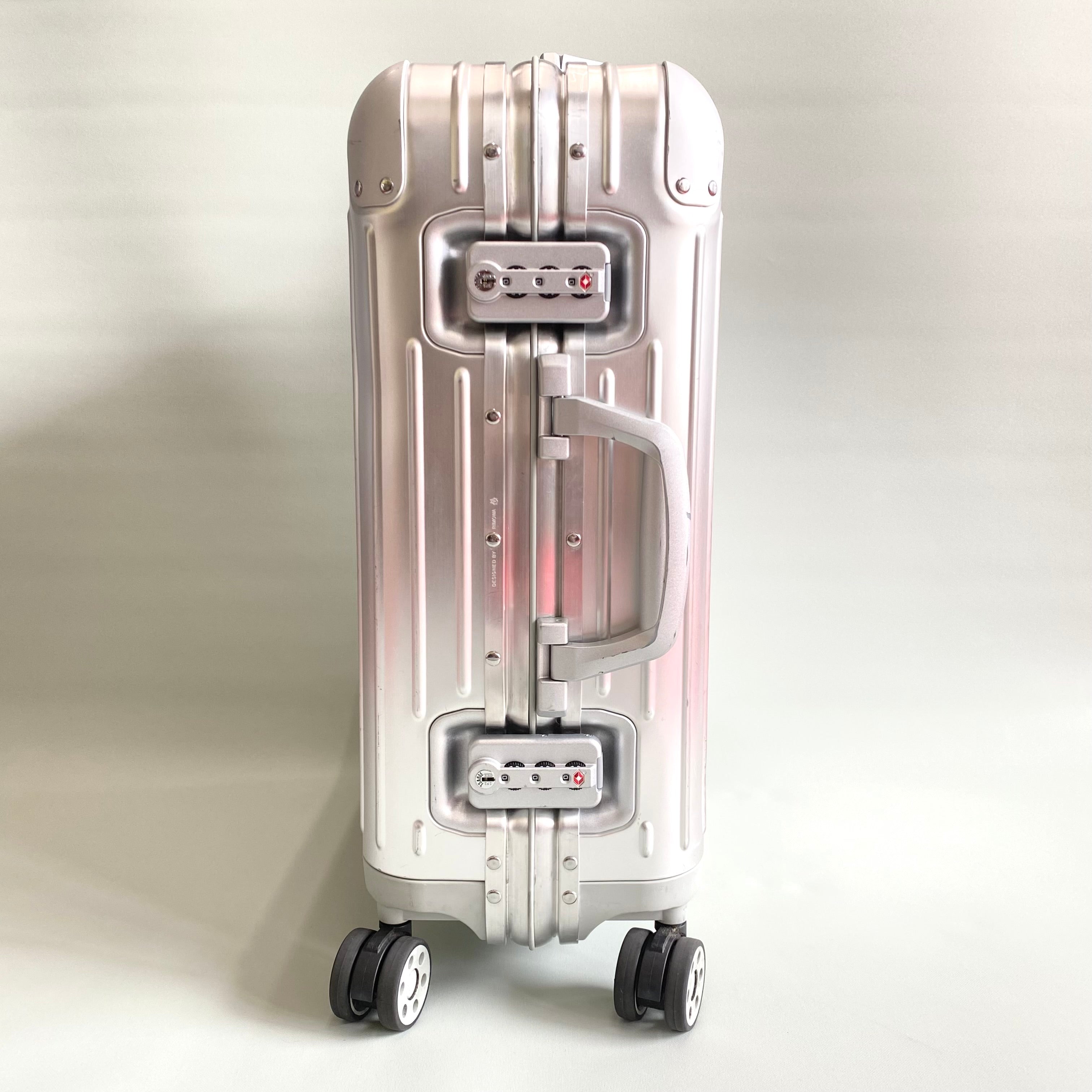 【送料無料】_RIMOWA_(リモワ)_ORIGINAL キャビン S_92552004 アルミニウム_シルバー 31L 4輪 スーツケース_中古品