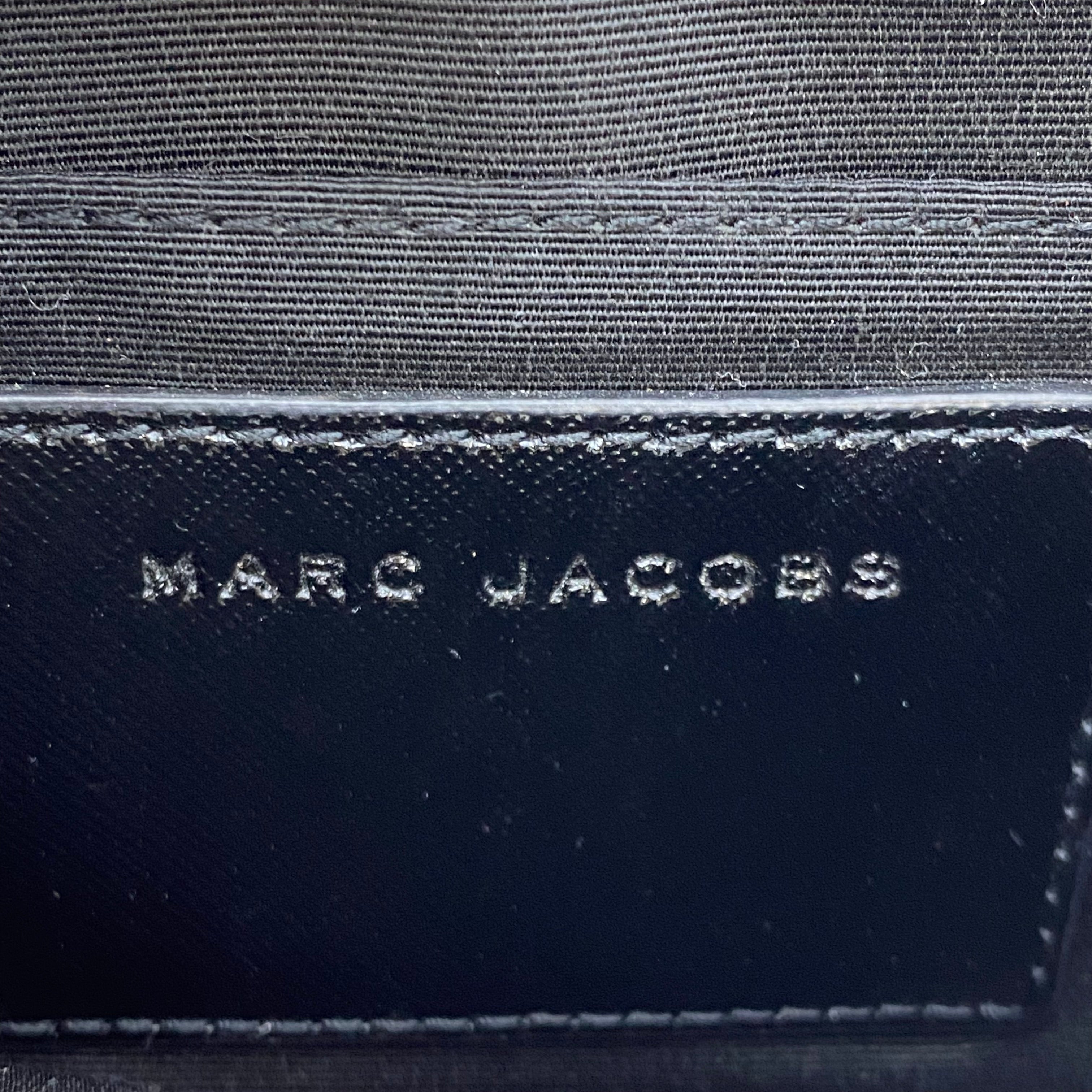 【送料無料】_ MARC JACOBS_(マークジェイコブス)_ショルダーバッグ_ M0014146 002_ スナップショット_中古品