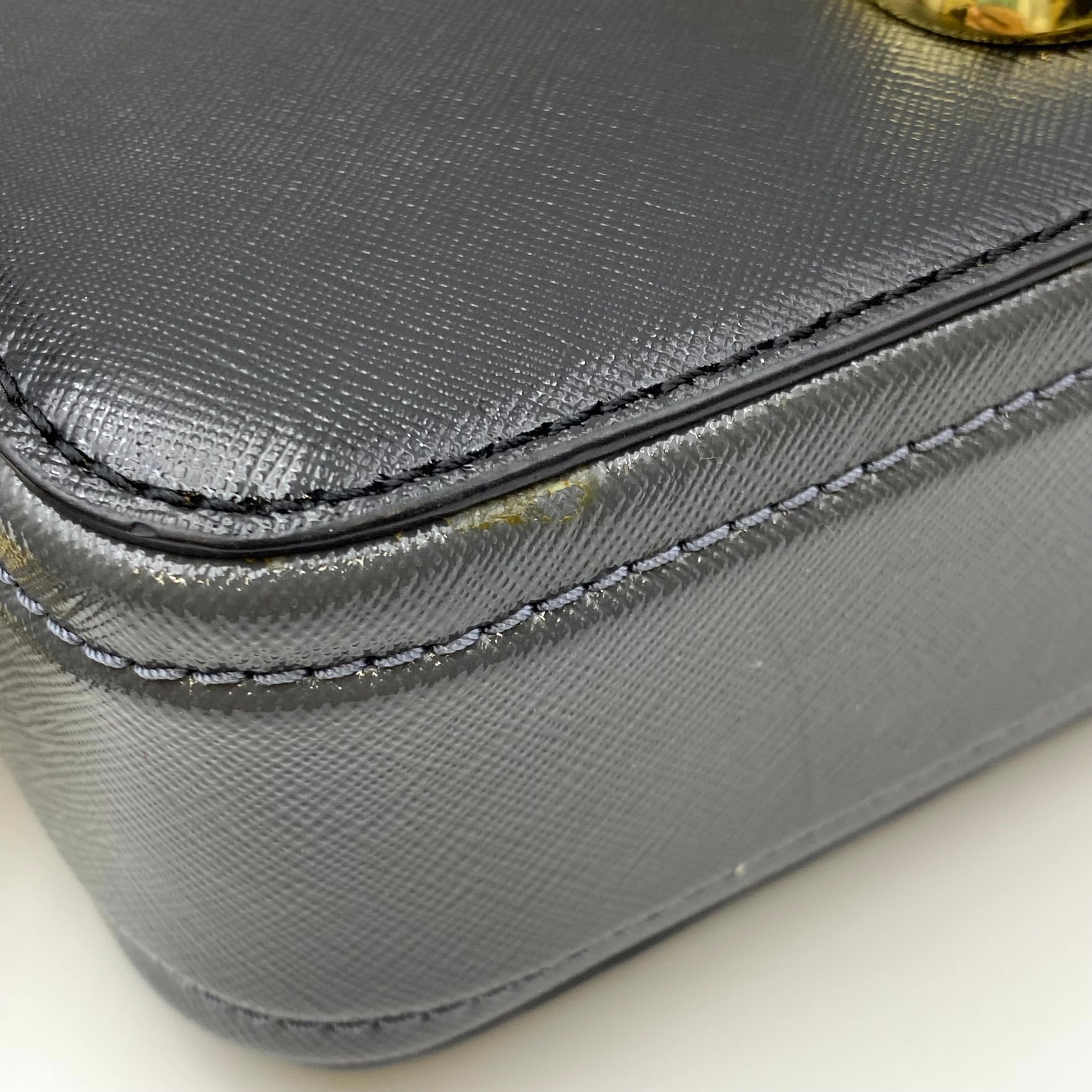 【送料無料】_ MARC JACOBS_(マークジェイコブス)_ショルダーバッグ_ M0014146 002_ スナップショット_中古品