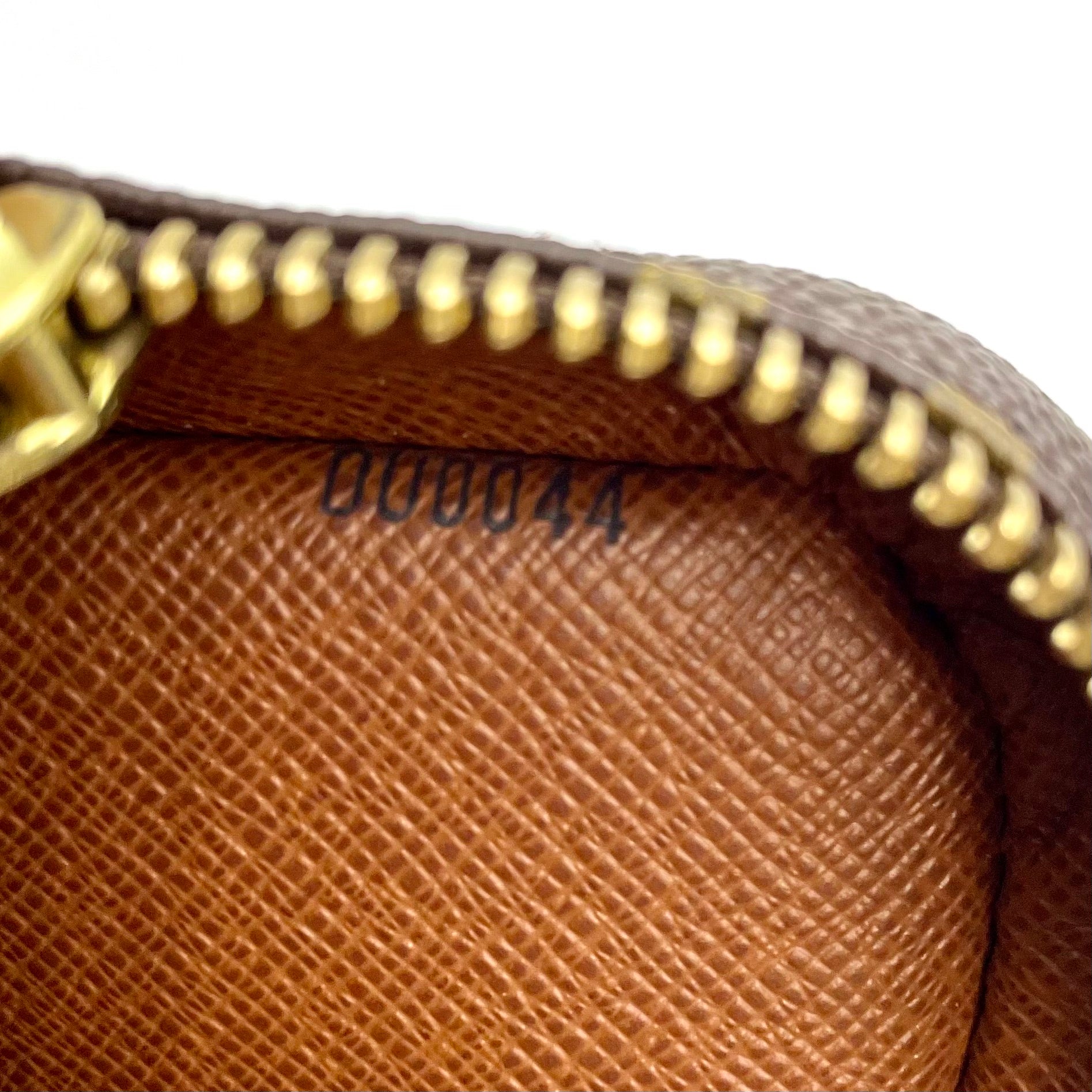 【送料無料】_ LOUIS VUITTON_(ルイヴィトン)_モノグラム ポシェット _マルリーバンドリエール_ M51828 _中古品_