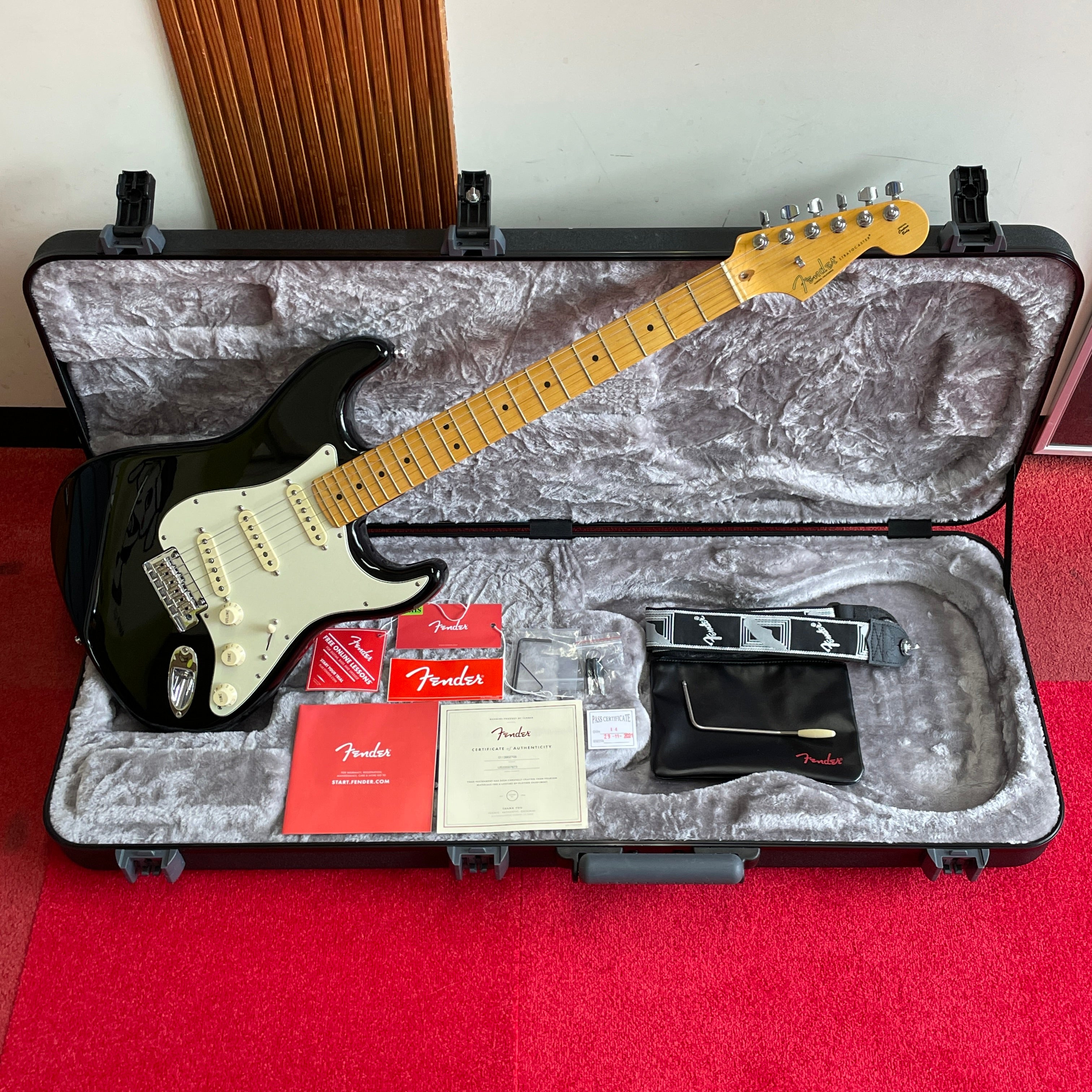 Fender USA_(フェンダーUSA) _アメリカンプロフェッショナルⅡ_ストラトキャスター _中古品