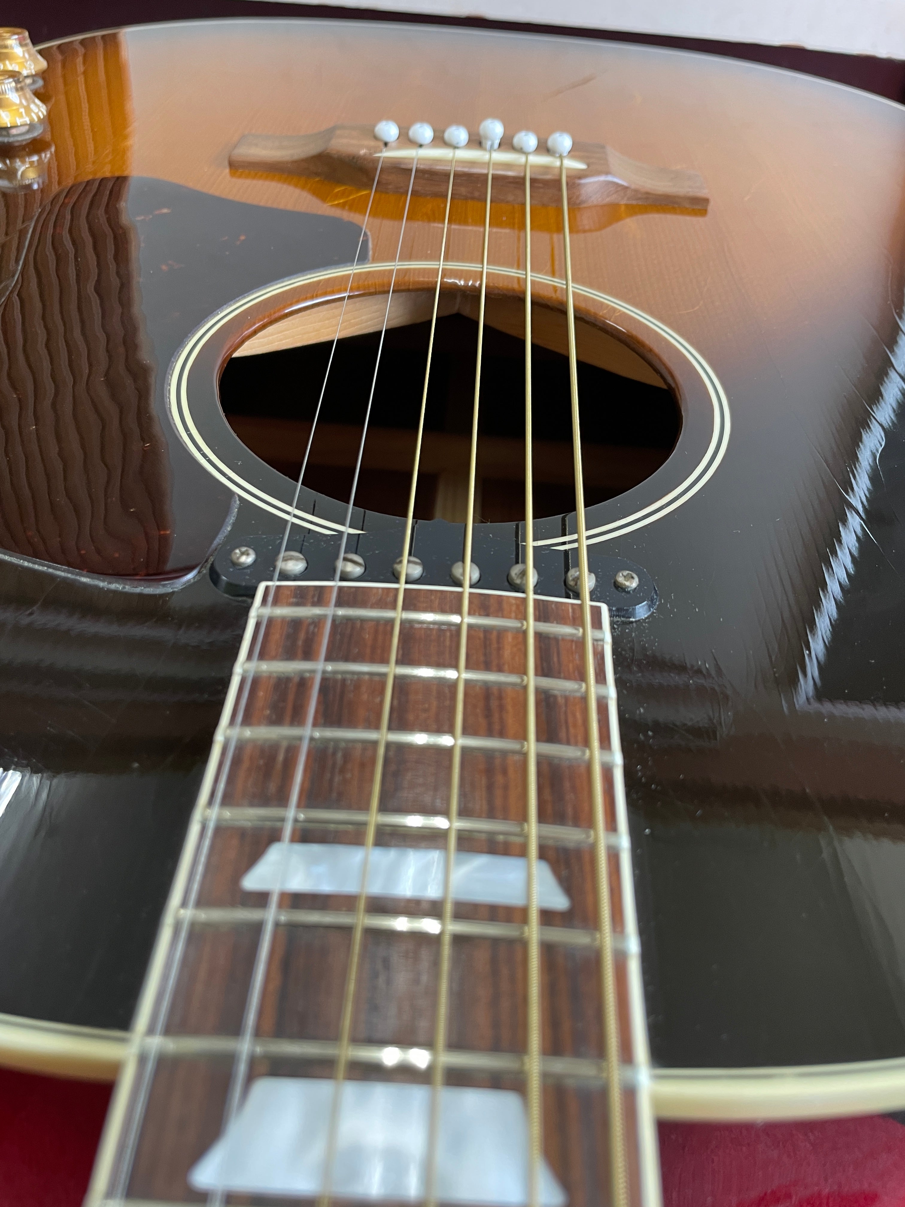 【送料無料】_ Gibson_(ギブソン)_Jー160E 1996年製_中古品