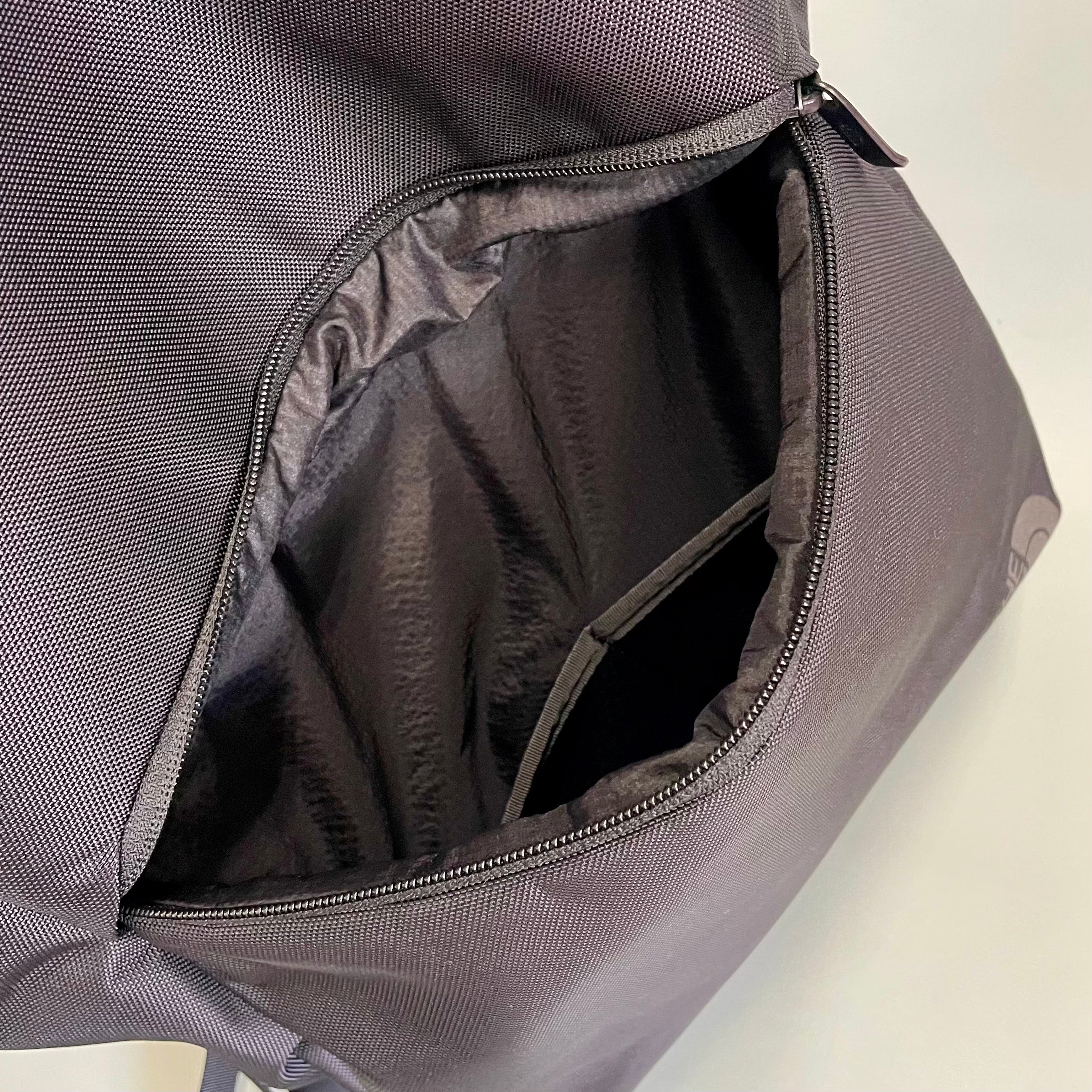 【送料無料】_ THE NORTH FACE _(ザ・ノース・フェイス)_シャトルデイバック_ NM82329_ 中古品