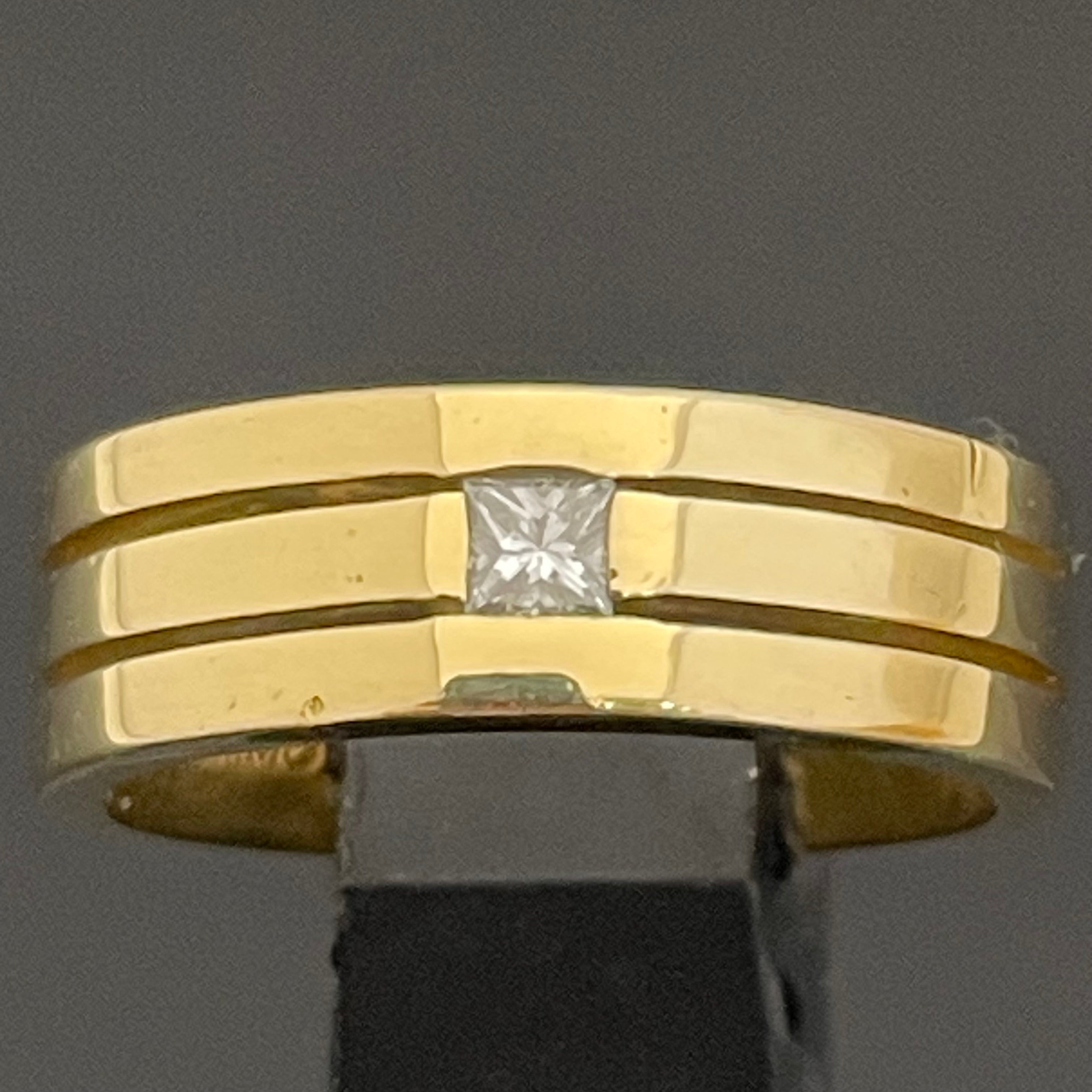【送料無料】_COMMO DERE _K18ダイヤモンドリング _D0.13ct/10g/#17号_ 中古品