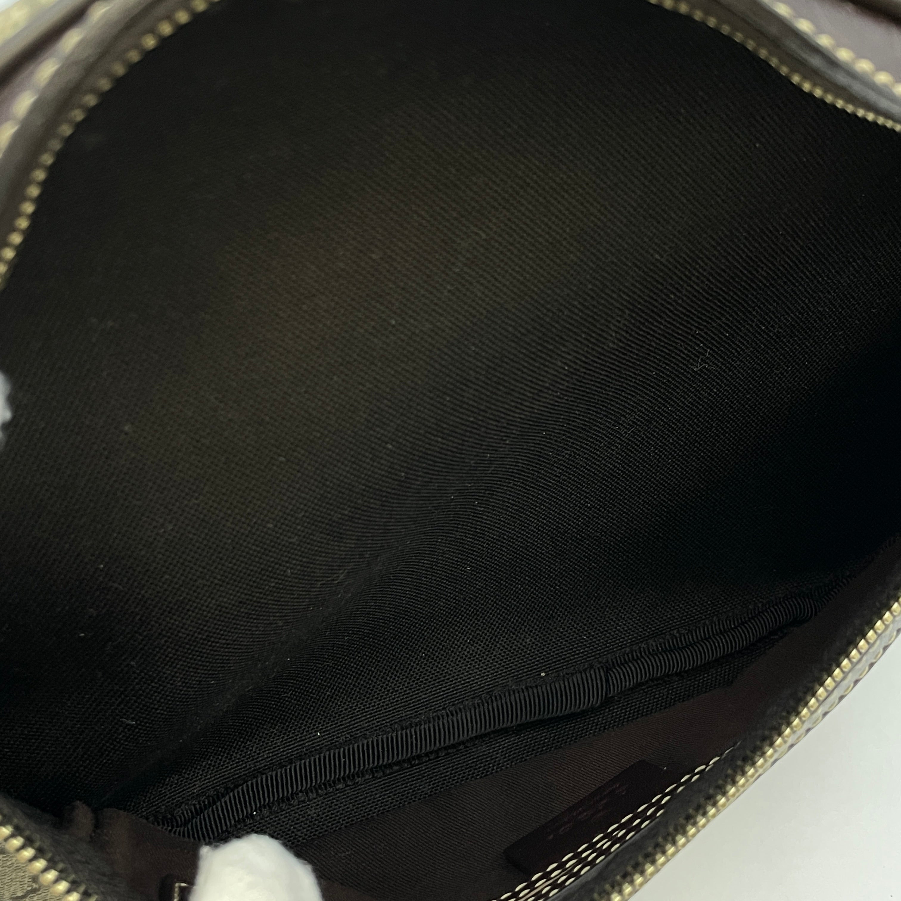 【送料無料】_ GUCCI _(グッチ)_ GGインプリメ_ウエストバッグ ボディバッグ _233269_中古品