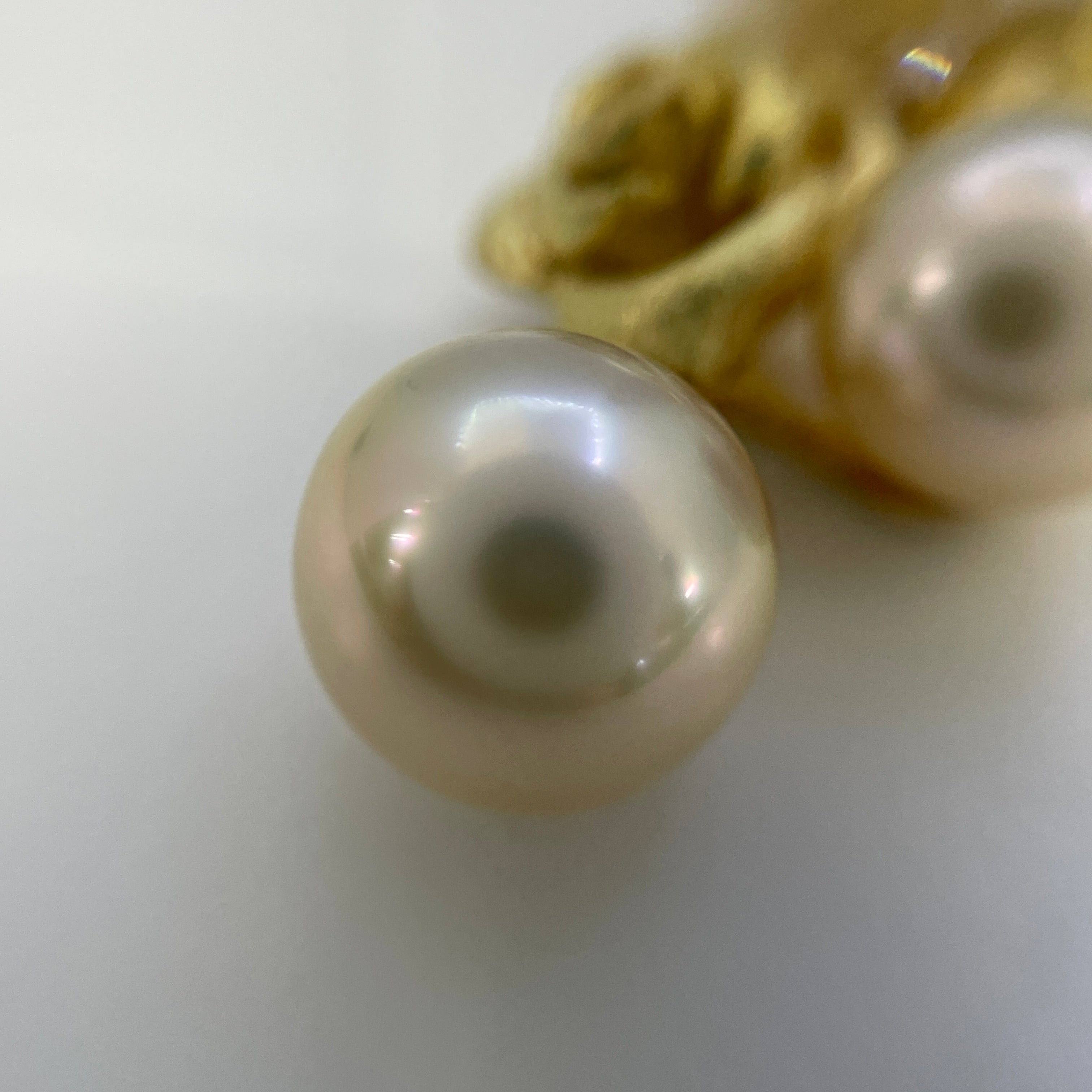 【送料無料】_ノンブランド_K18 パール8.7mm 8.9mm 10mm_ダイヤモンド0.04ct 12.2g_バラモチーフ ペンダントトップ_中古品