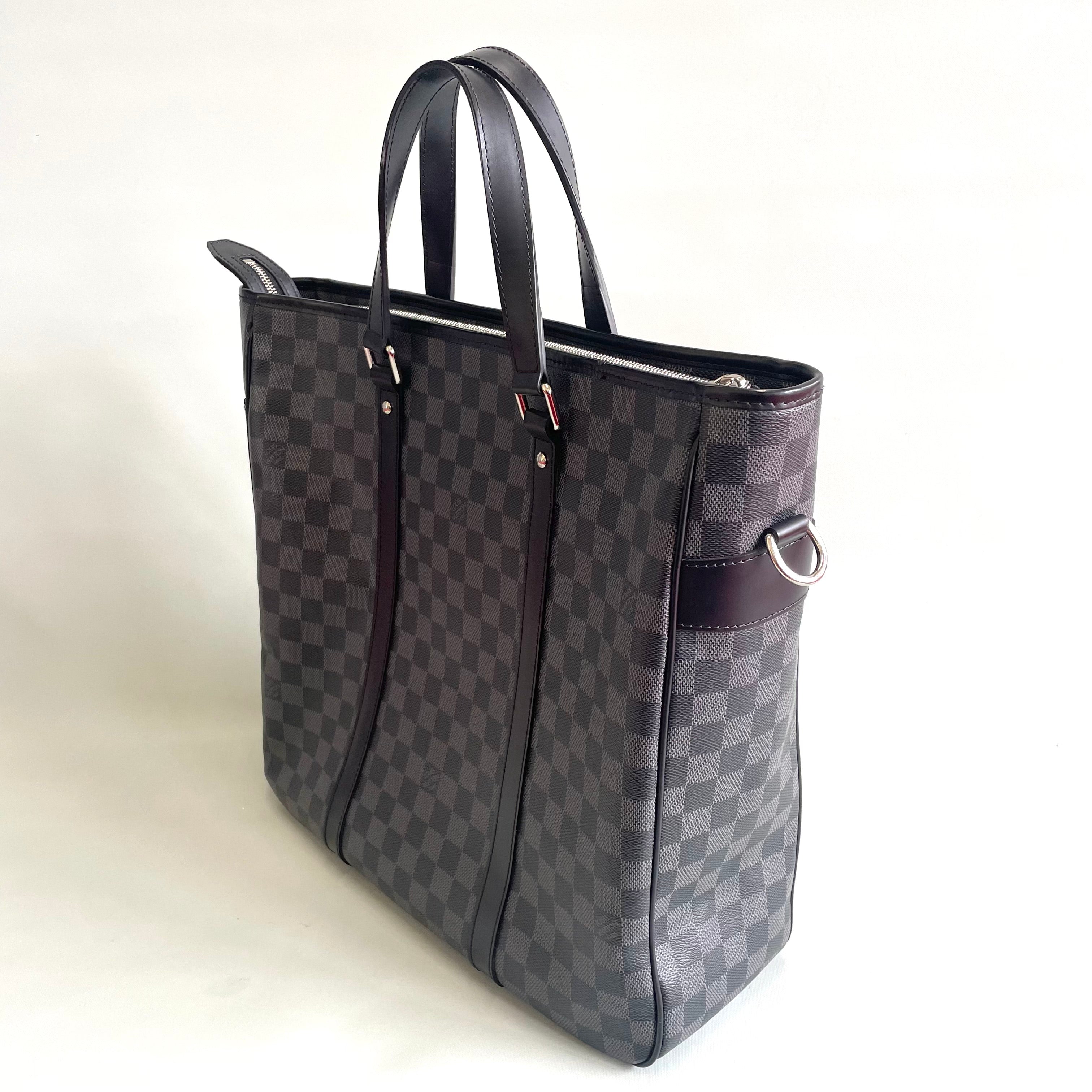 LOUIS VUITTON _(ルイヴィトン) _ダミエグラフィット_ タダオ 本体のみ_(ショルダーベルト無し)_ N51192_ 中古品