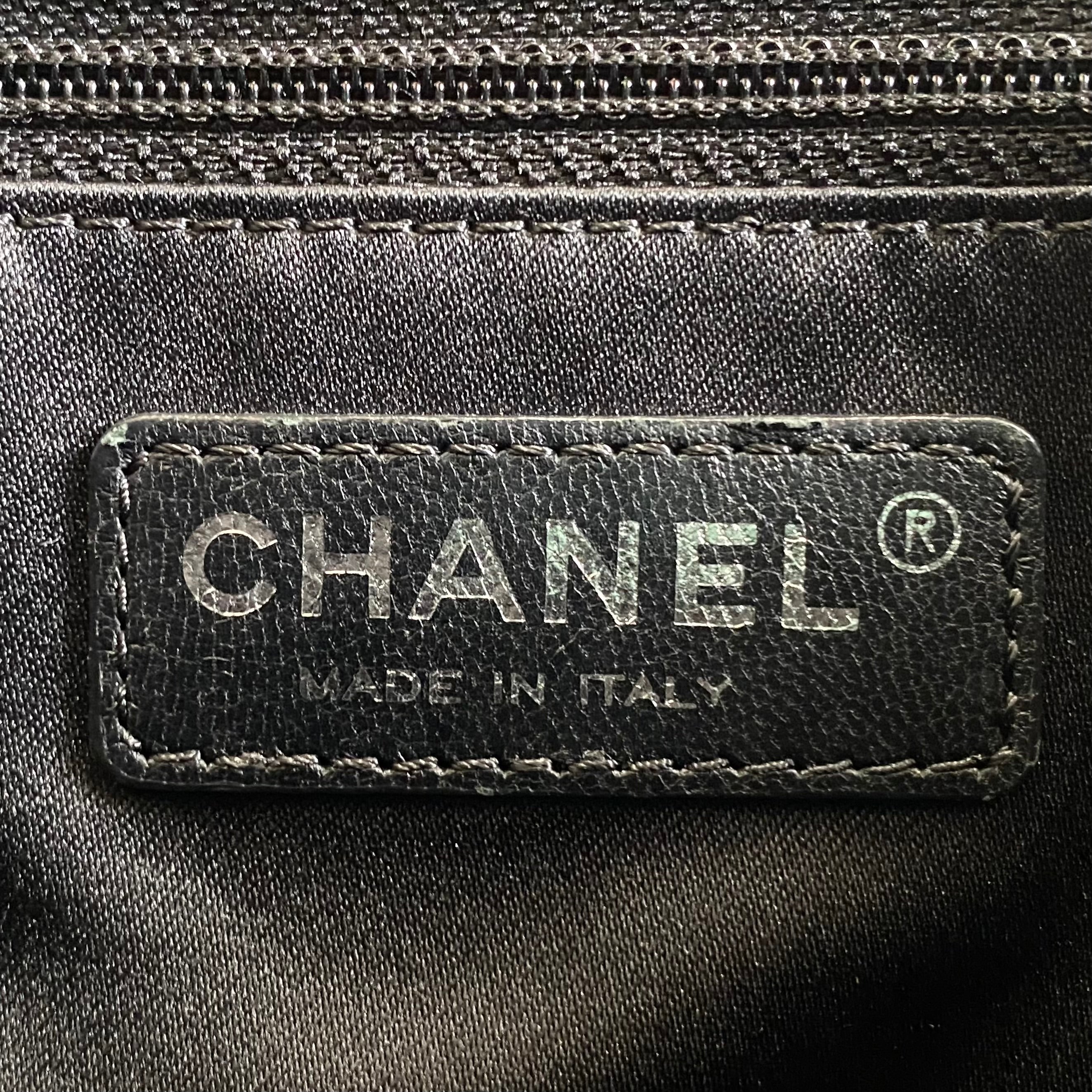 CHANEL_(シャネル)_A50995 キャビアスキン_ブラック/シルバー金具_チェーントート 19番台_中古品