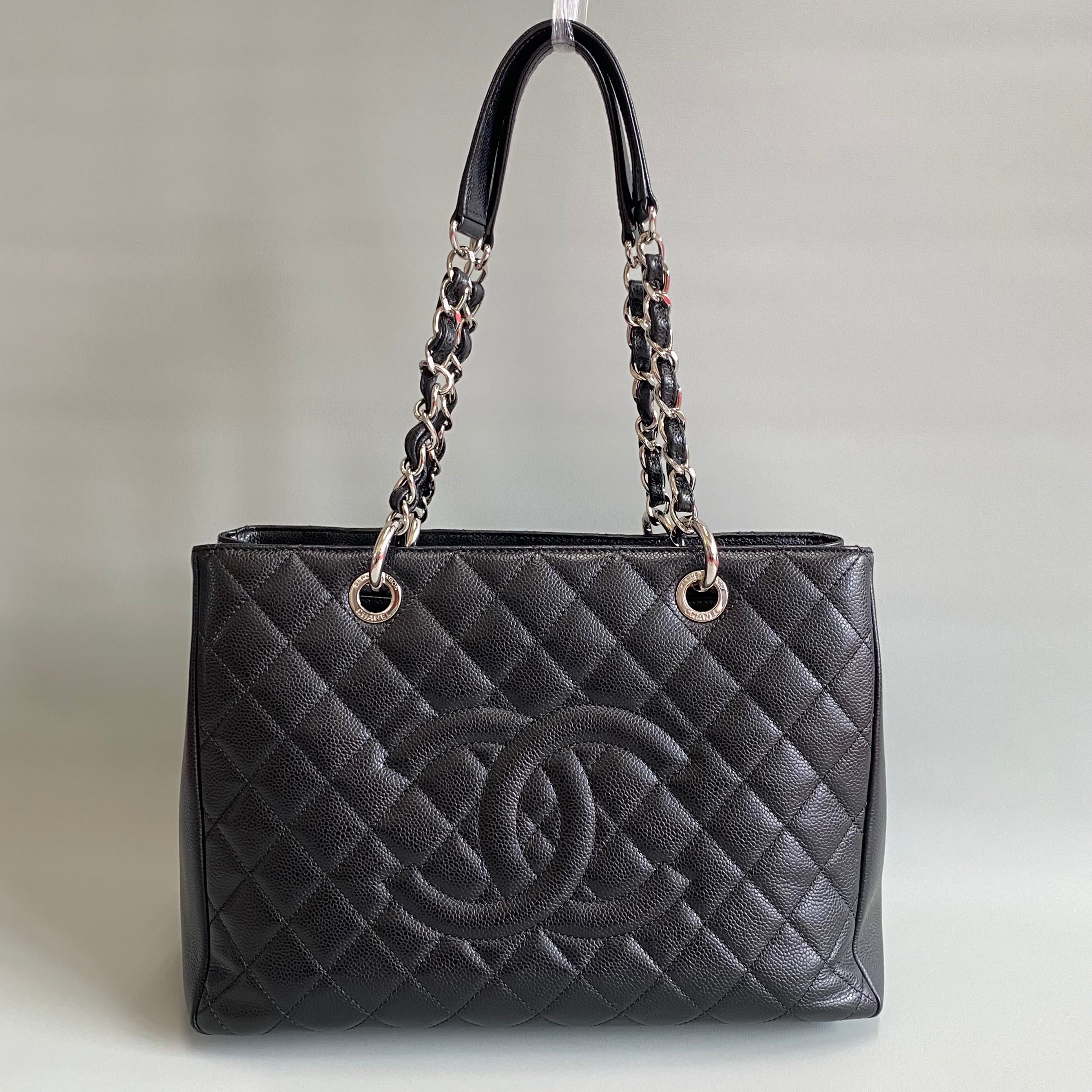 CHANEL_(シャネル)_A50995 キャビアスキン_ブラック/シルバー金具_チェーントート 19番台_中古品