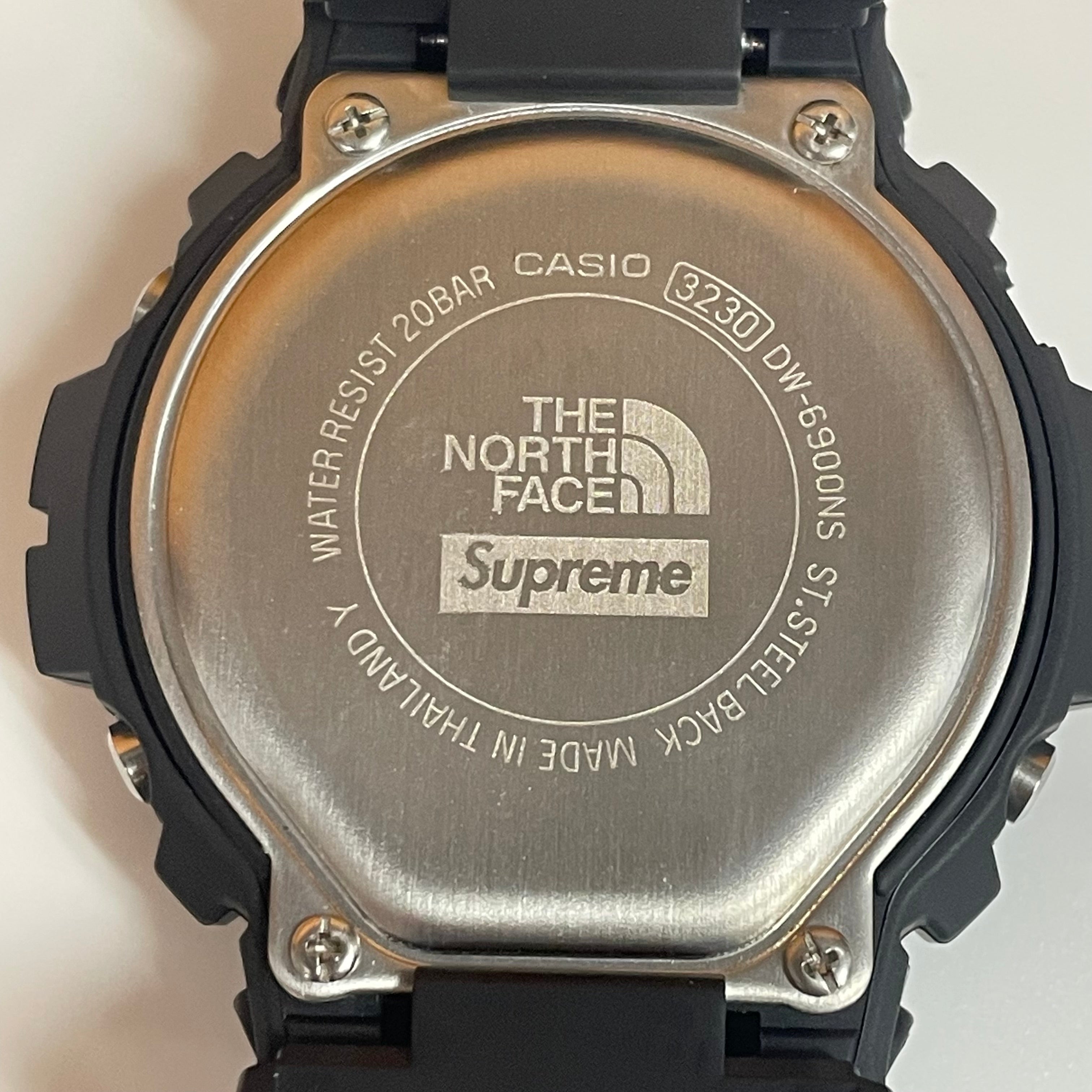 G−SHOCK _限定トリプルコラボ_Supreme×_THE NORTH FACE×_G-SHOCK _DW-6900NS-1JR_中古品