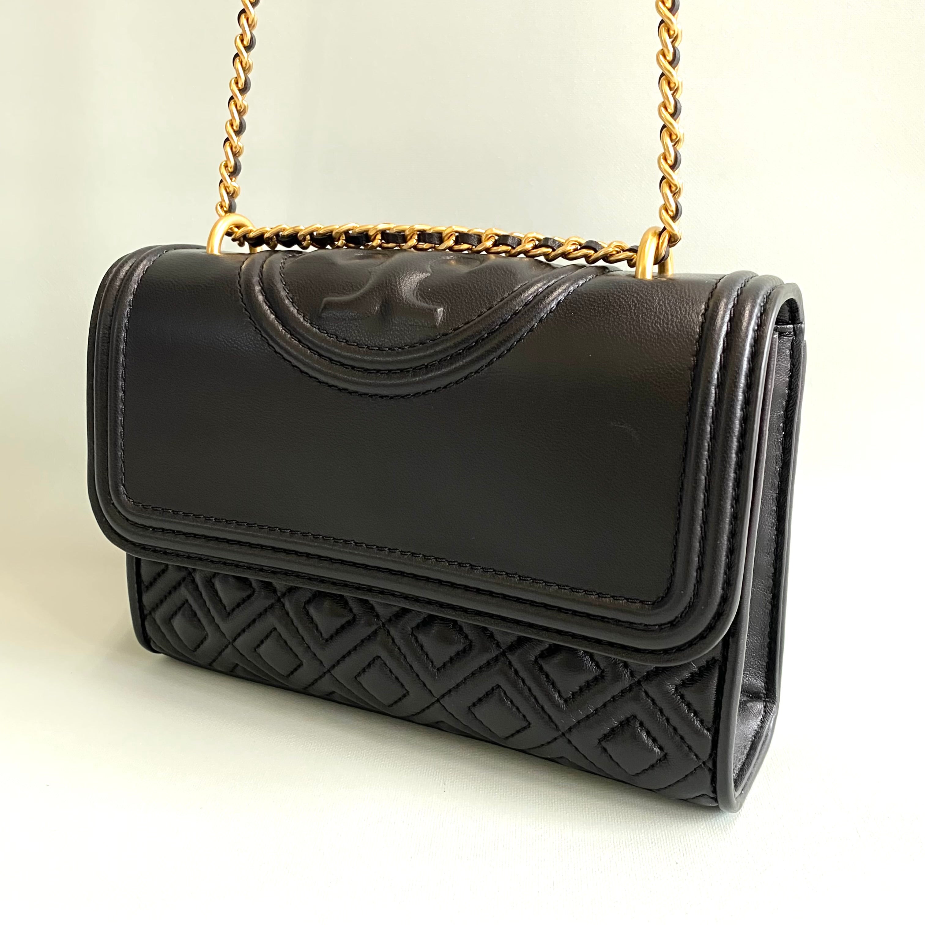 TORY BURCH_(トリーバーチ)_キルティング レザー_ブラック/ゴールド金具_チェーンショルダー_中古品