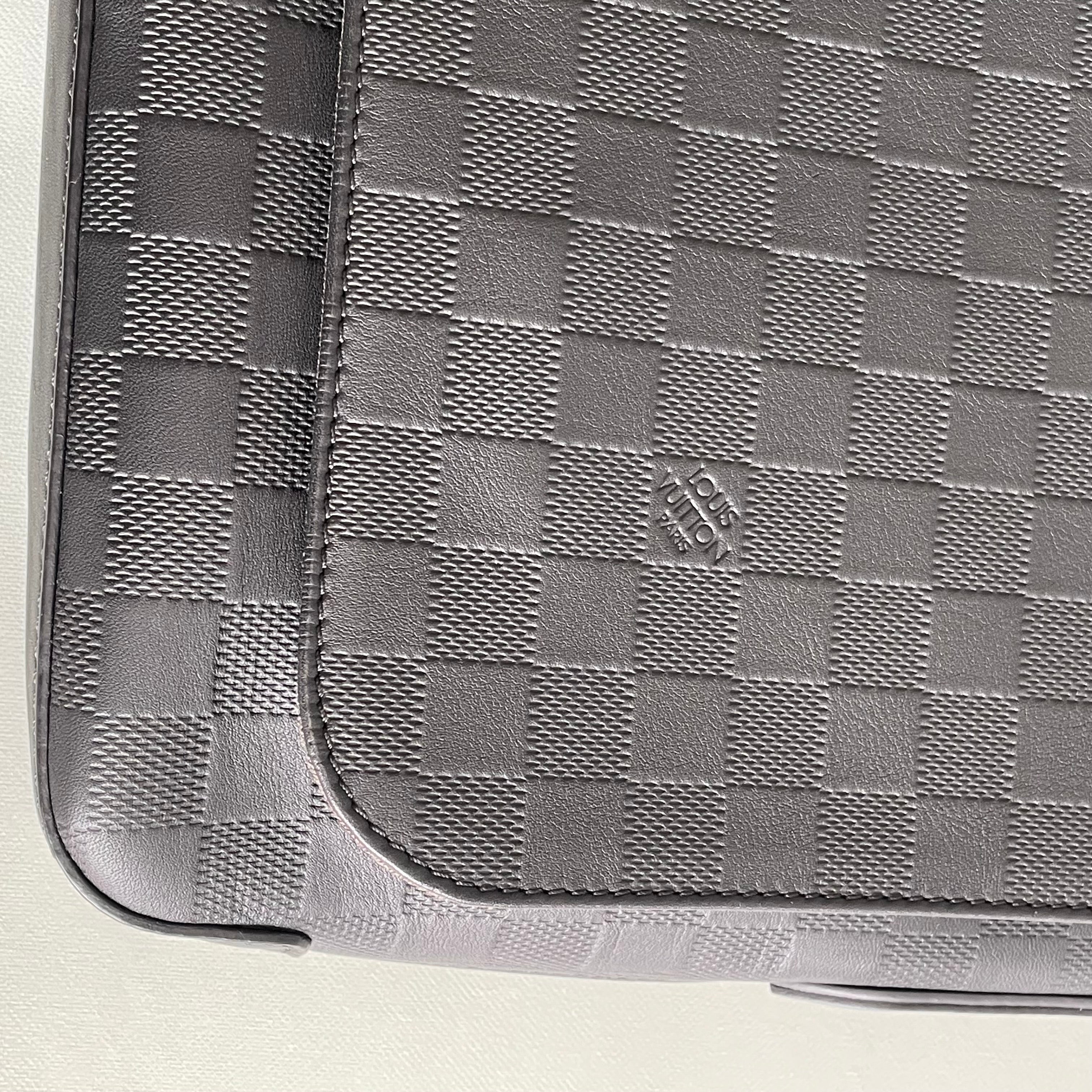 LOUIS VUITTON_(ルイヴィトン)_ダミエ アンフィニ _ディストリクトPM_メンズショルダーバッグ_N41286_中古品