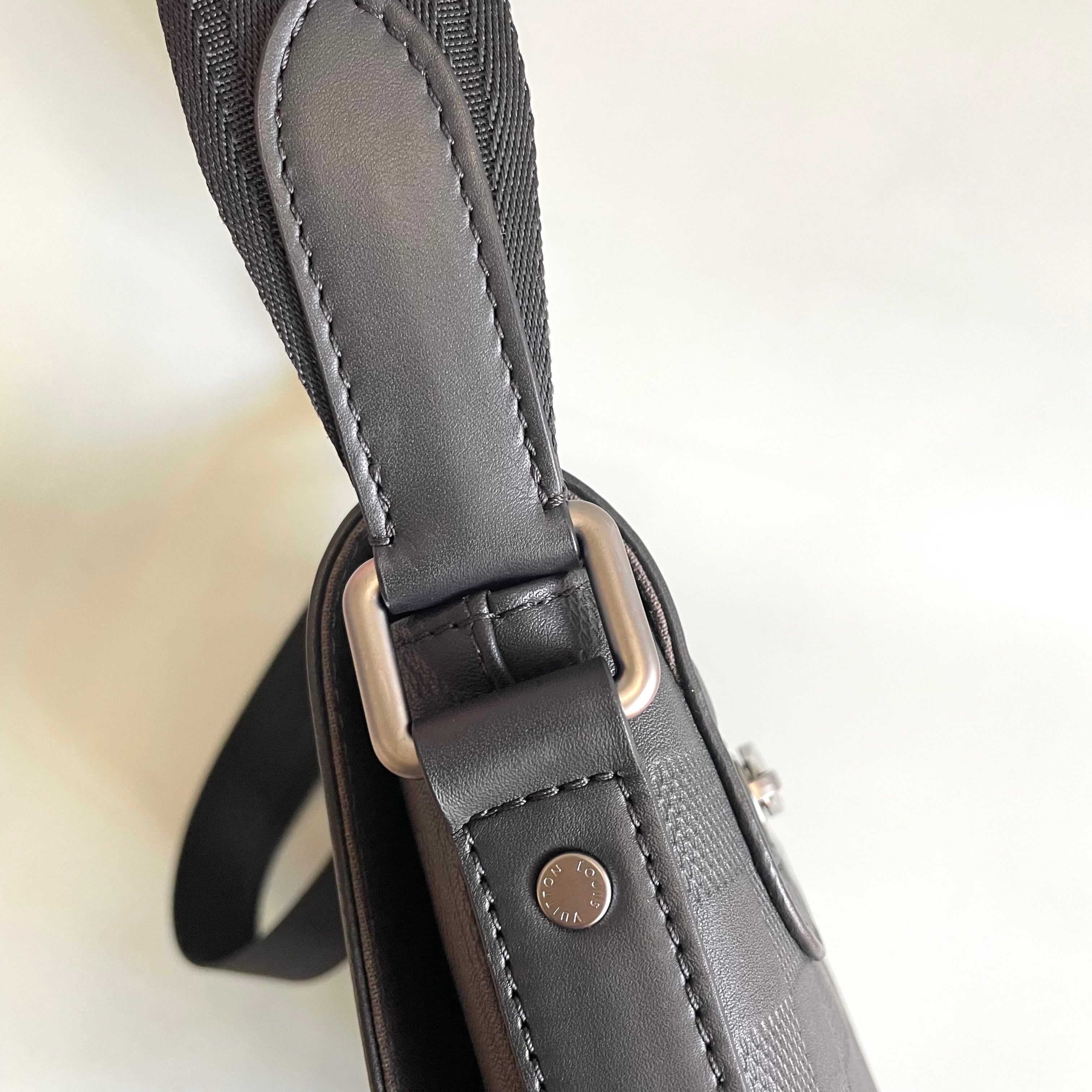 LOUIS VUITTON_(ルイヴィトン)_ダミエ アンフィニ _ディストリクトPM_メンズショルダーバッグ_N41286_中古品