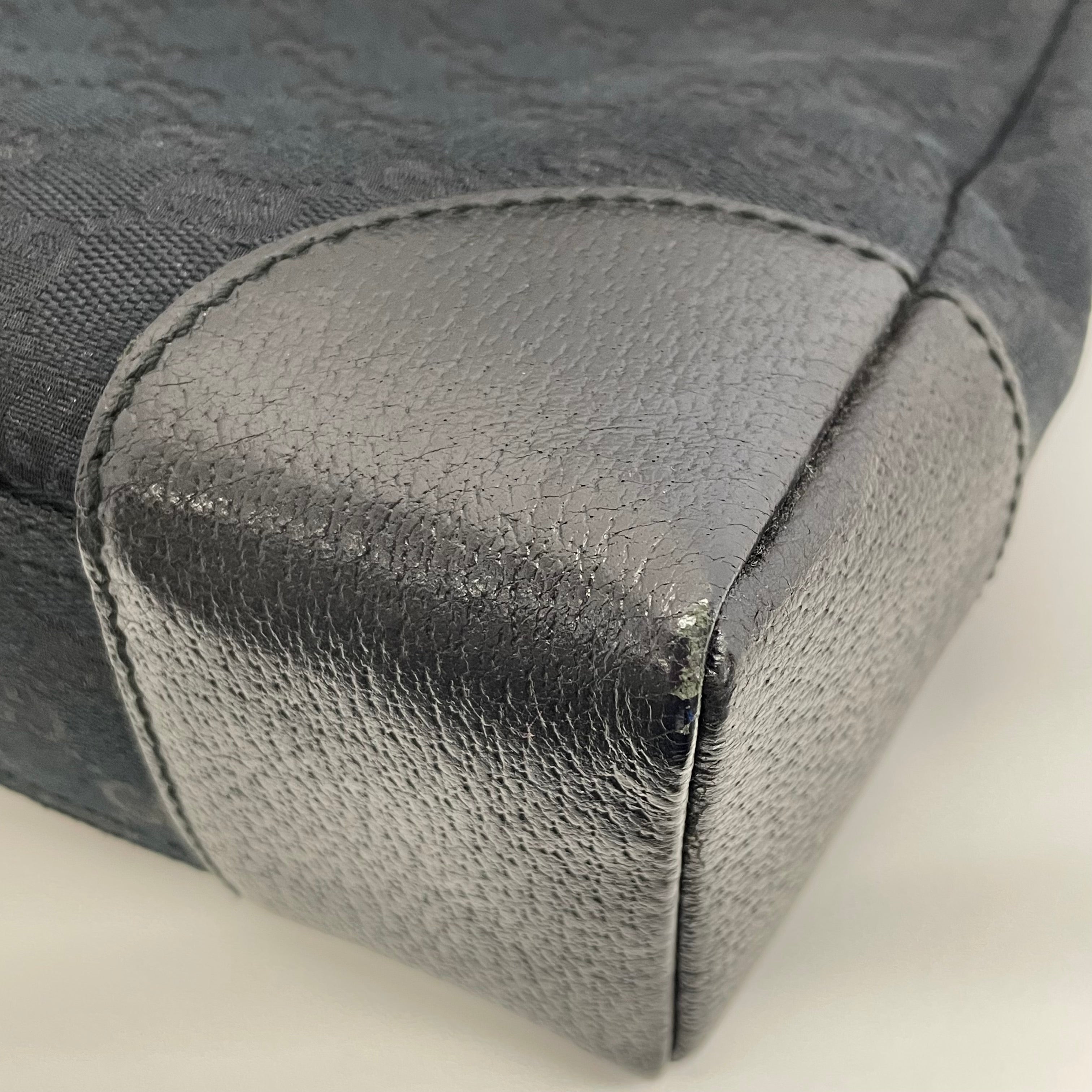 GUCCI_(グッチ)_GGキャンバス_ショルダーバック_114273ブラック_中古品