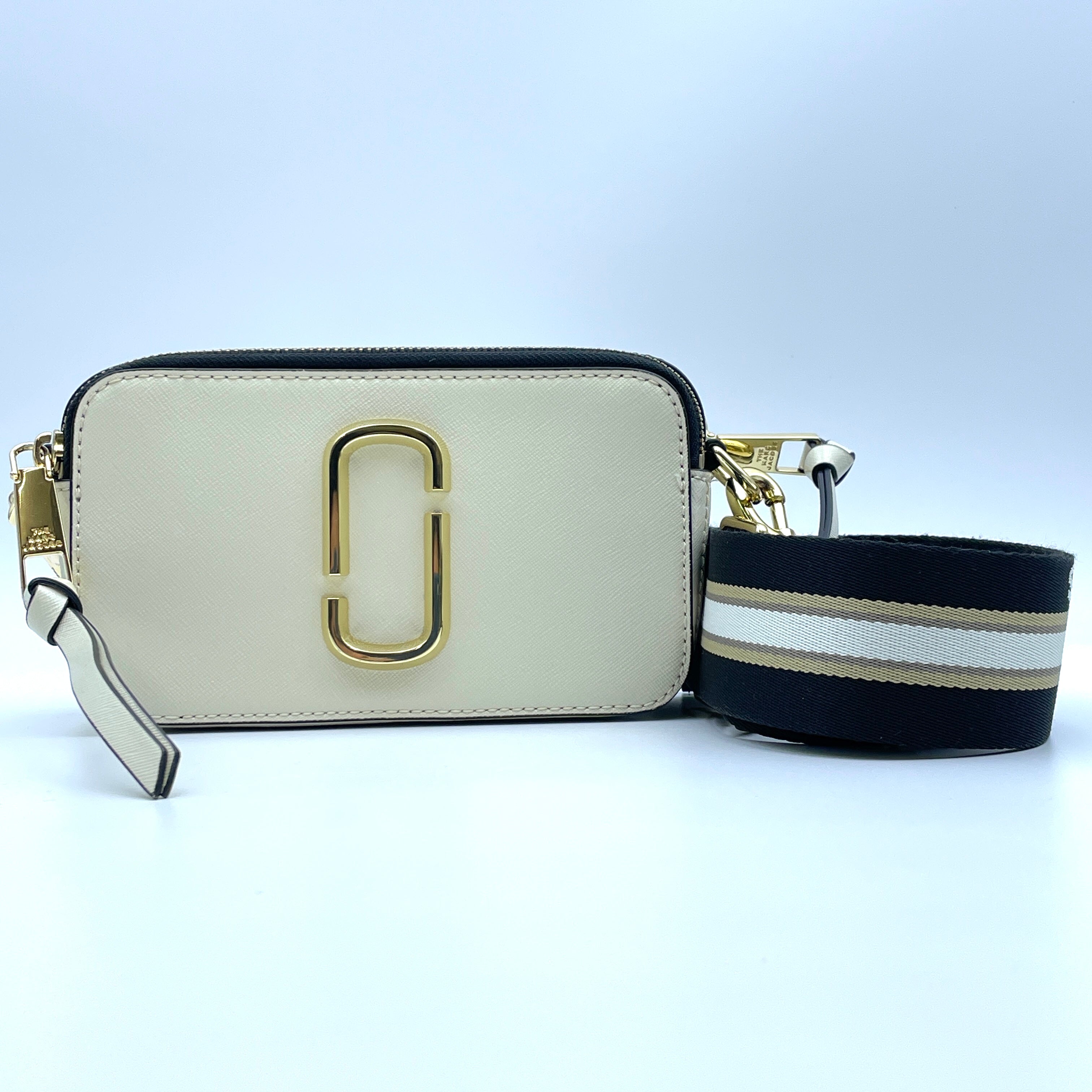 【送料無料】_ MARC JACOBS _(マークジェイコブス)_ザ スナップショット_M0012007 _中古品