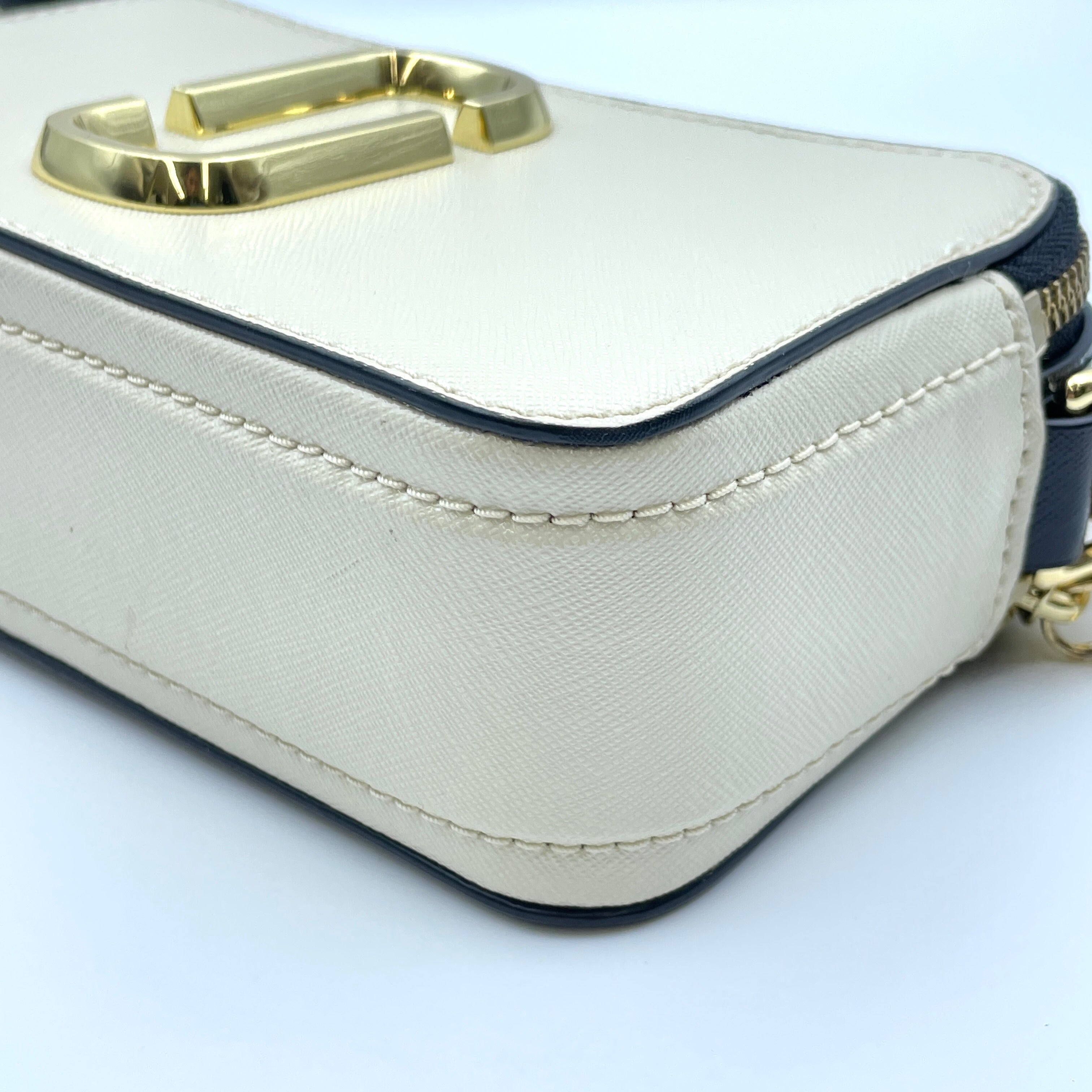 【送料無料】_ MARC JACOBS _(マークジェイコブス)_ザ スナップショット_M0012007 _中古品