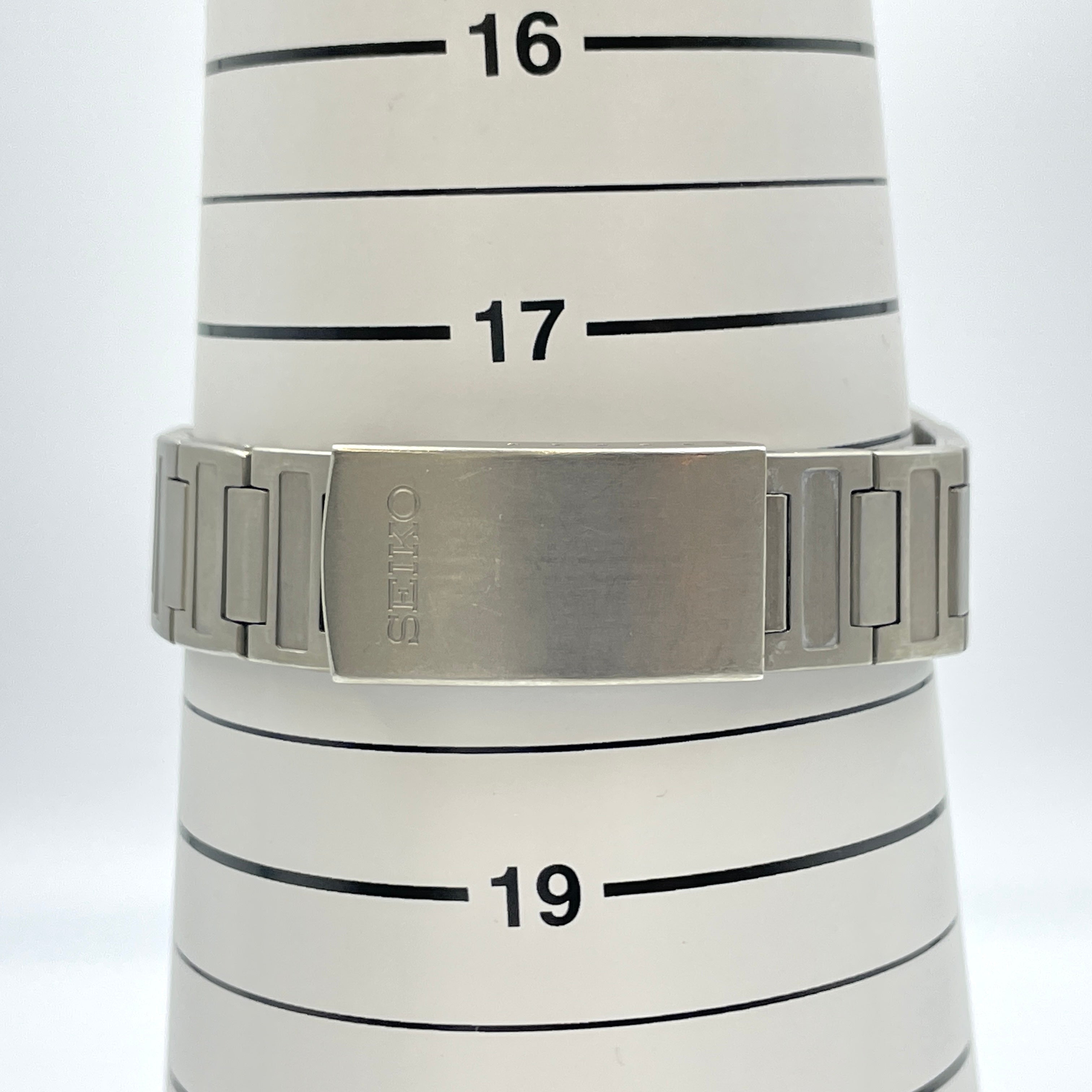 【送料無料】_SEIKO_(セイコー)_スピードマスター クロノグラフ_7A38-7030 チタン_QZ 腕時計_中古品