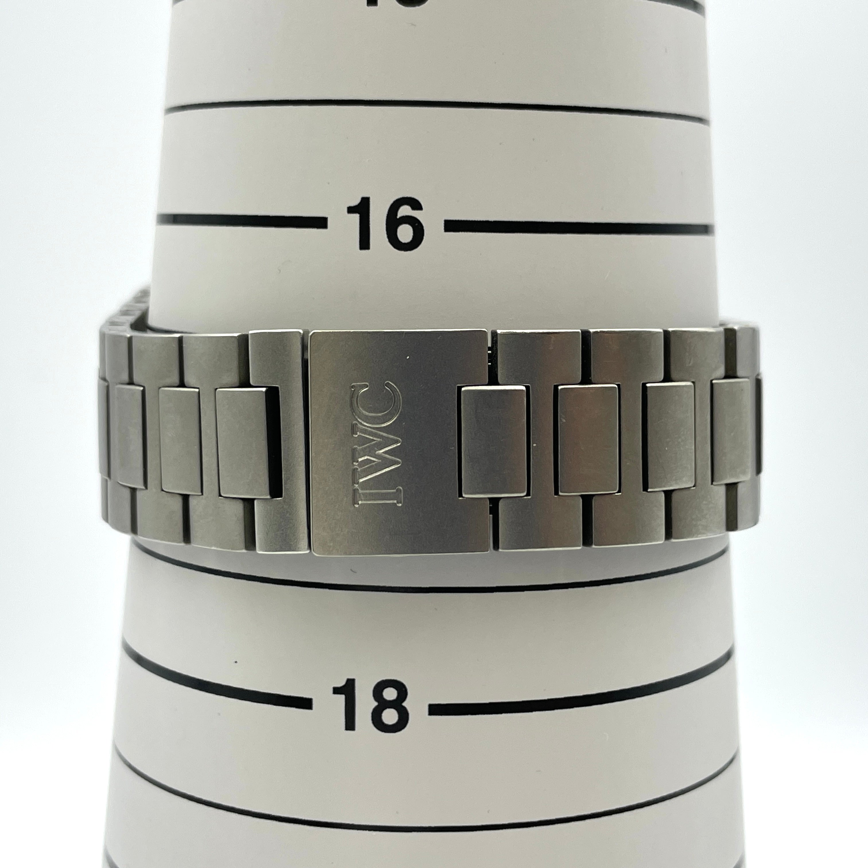 IWC_(アイダブリューシー)_GSTアクアタイマー_IW353601_チタン 2000M_自動巻 腕時計_中古品