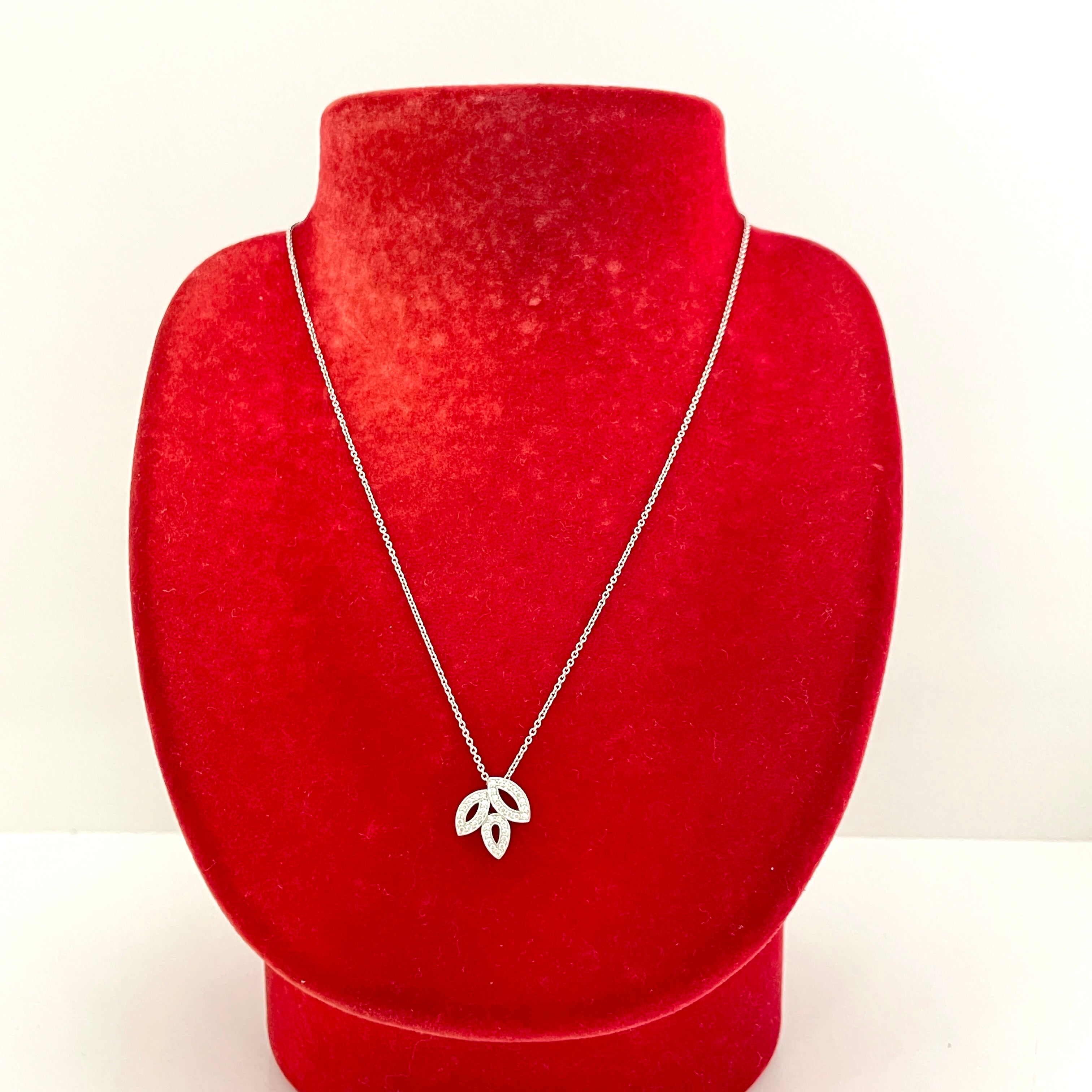 【送料無料】_HARRY WINSTON_(ハリーウィンストン)_リリークラスター・ミニ・ペンダント_PT950 ダイヤモンド 5.7gネックレス_中古品