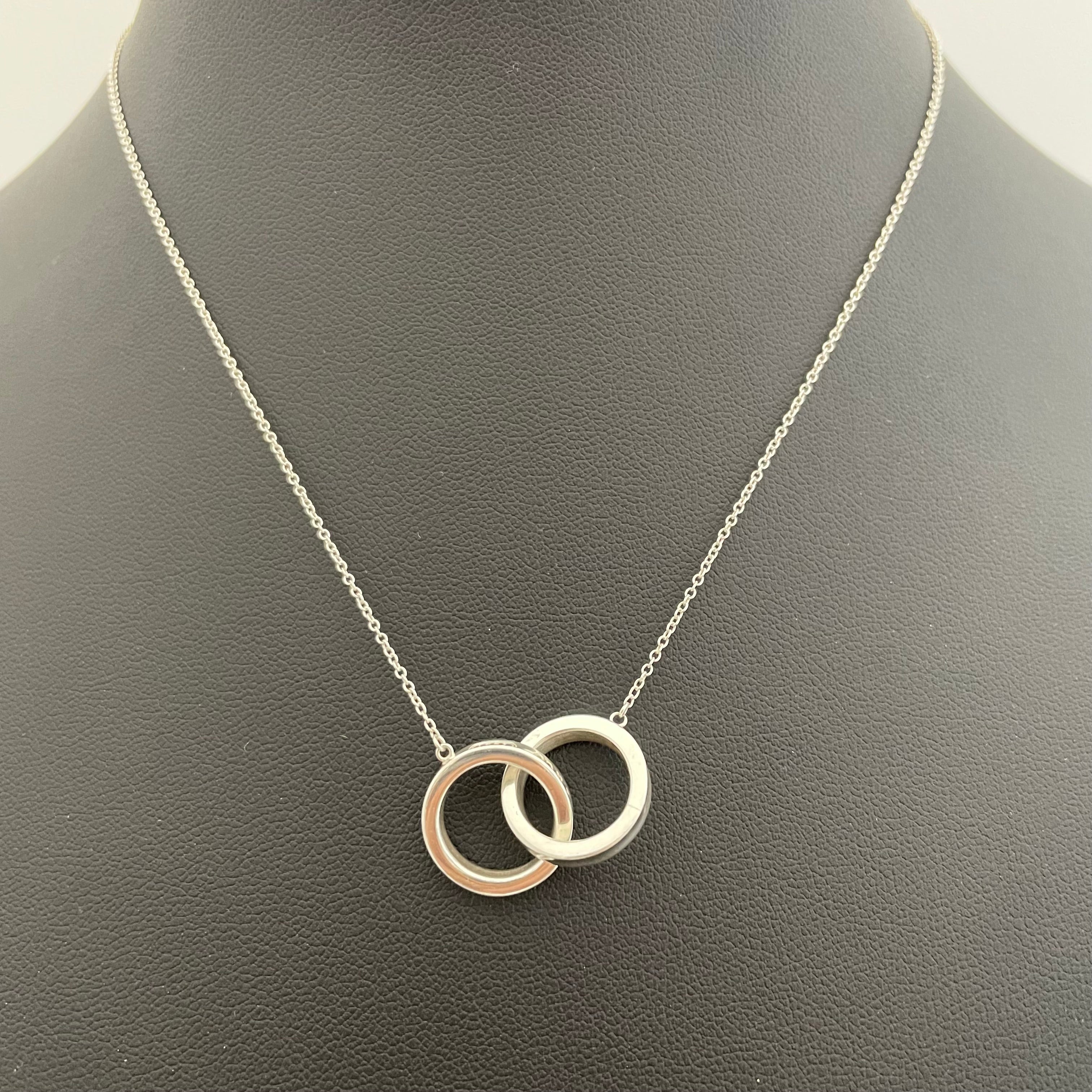 TIFFANY&Co_(ティファニー)_SV925インターロッキング _サークル ペンダント(スモール)_中古品