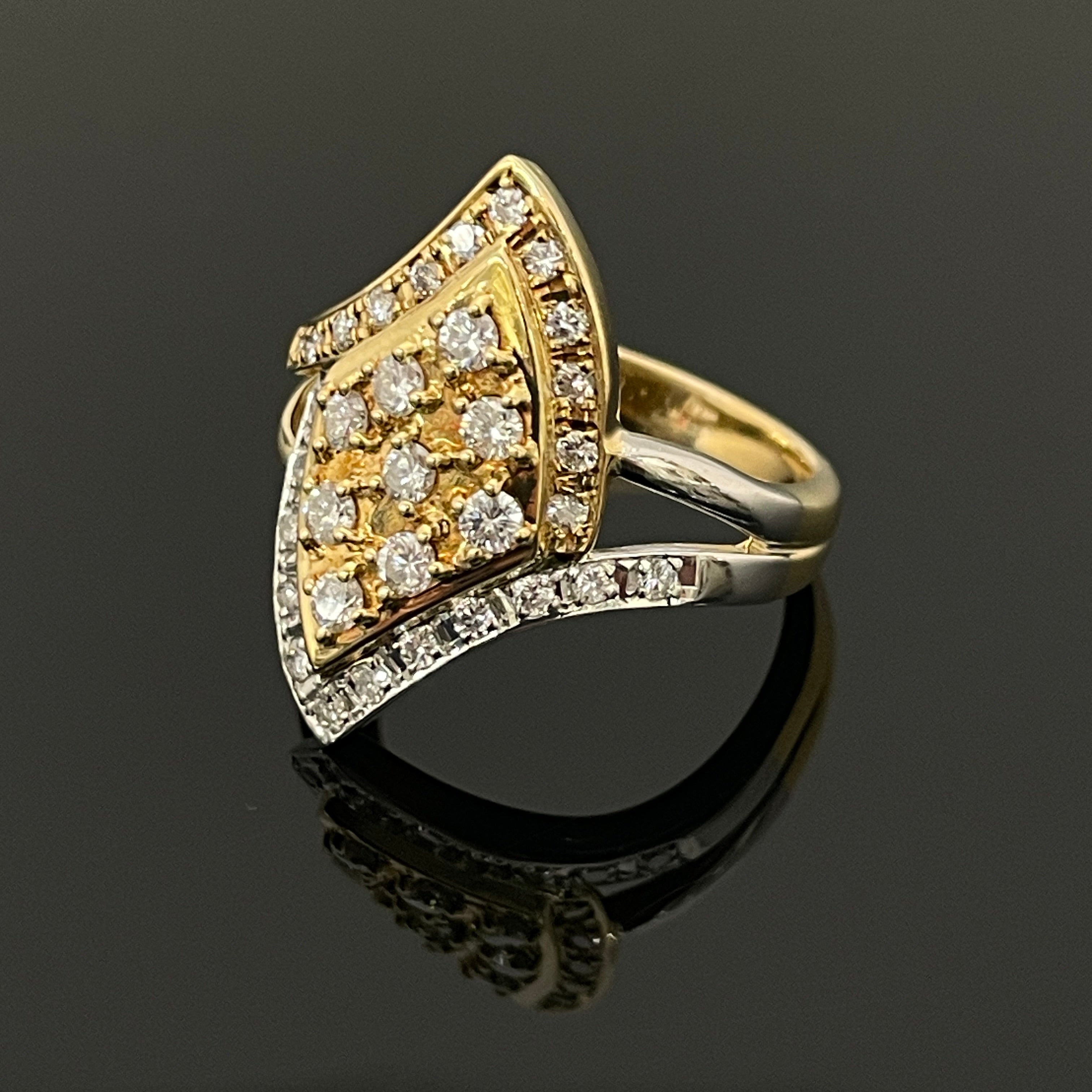 【送料無料】_ノンブランド_ダイヤモンドリング_K18/Pt900コンビ FD0.65ct 6.4g_中古品