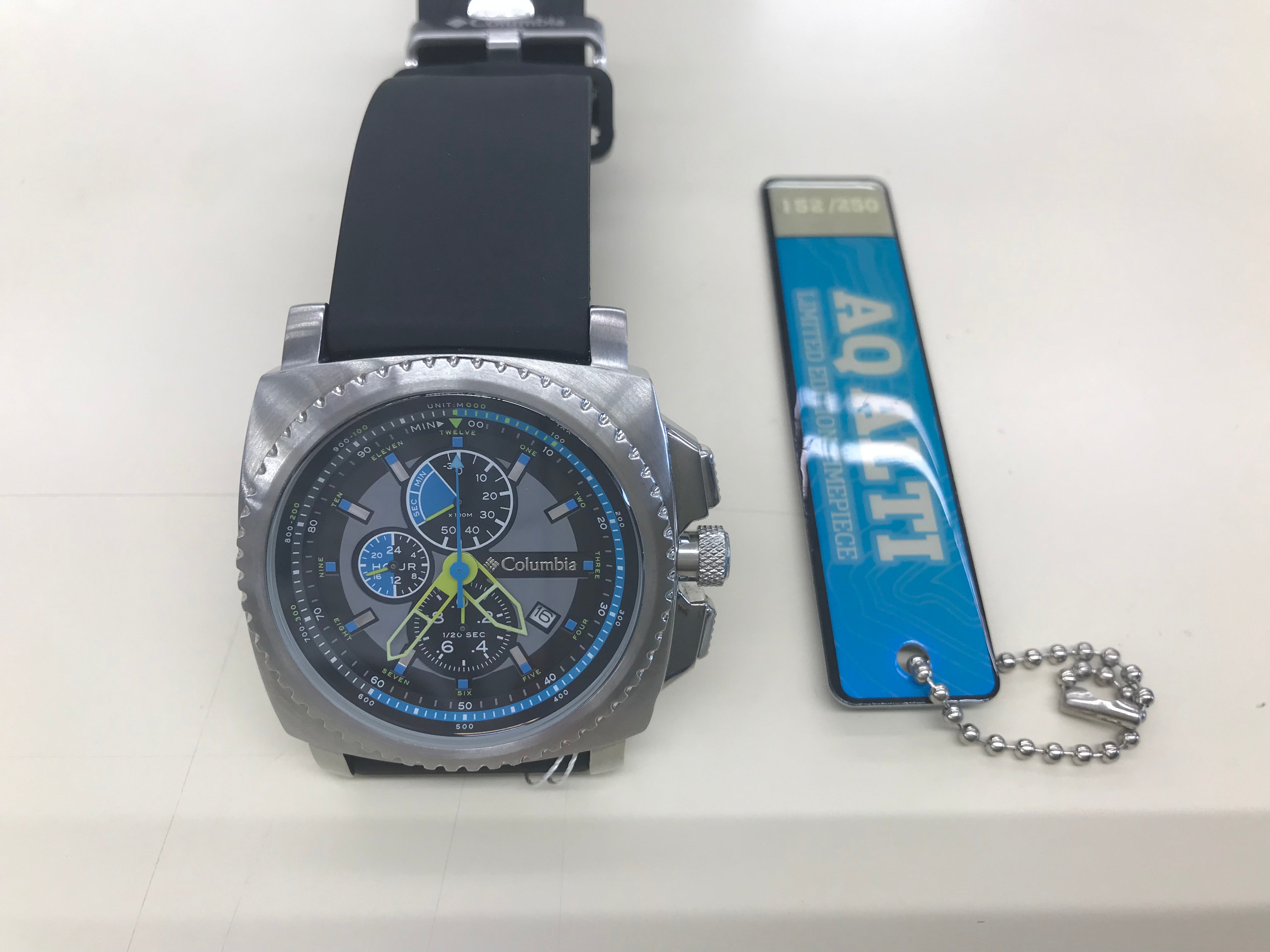 【送料無料】_Columbia_(コロンビア)_AQ ALTI クロノグラフ_中古品