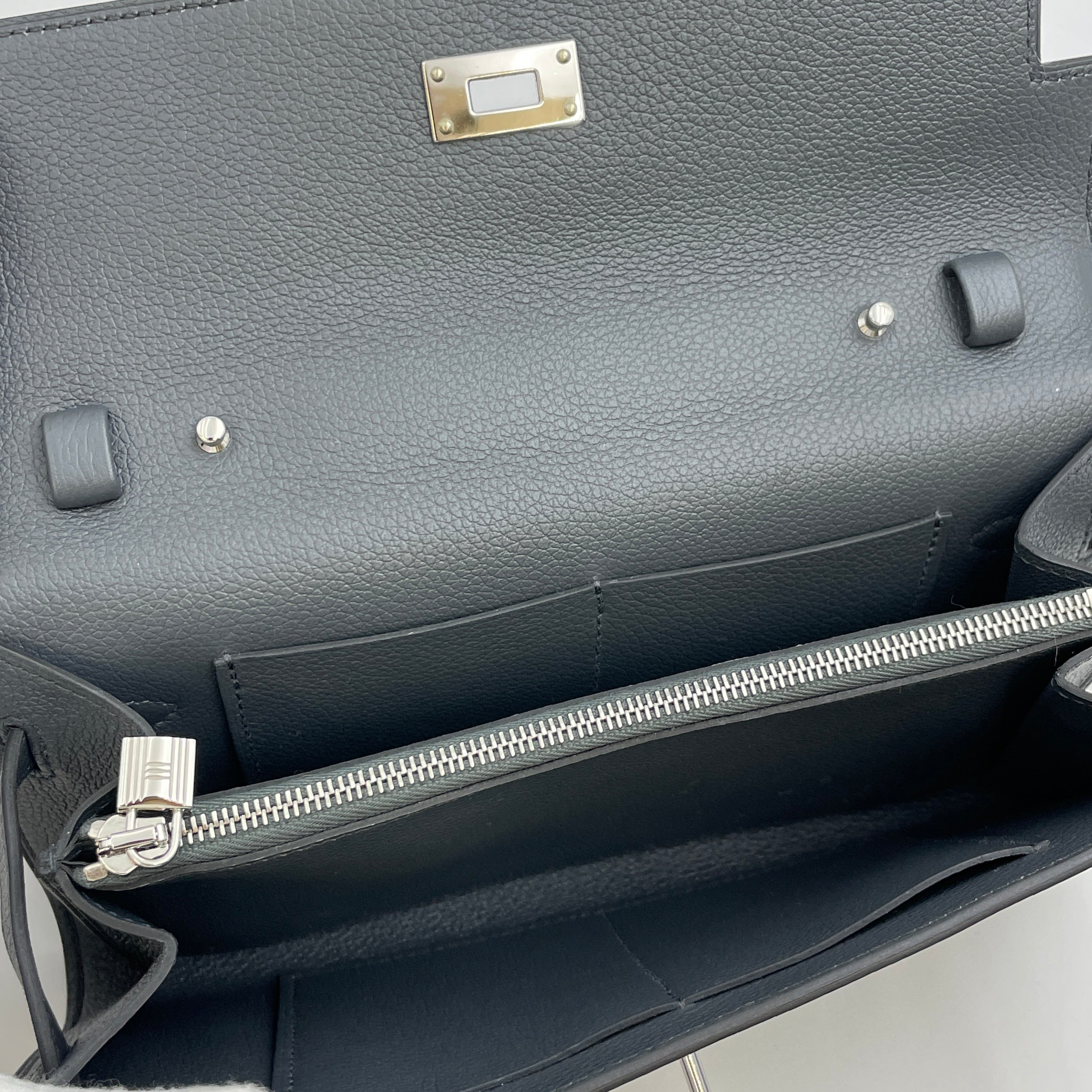 【送料無料】_ HERMES_(エルメス)_ケリーロングトゥーゴー_ エヴァ/アルドワーズ_ シルバー金具_ 中古品