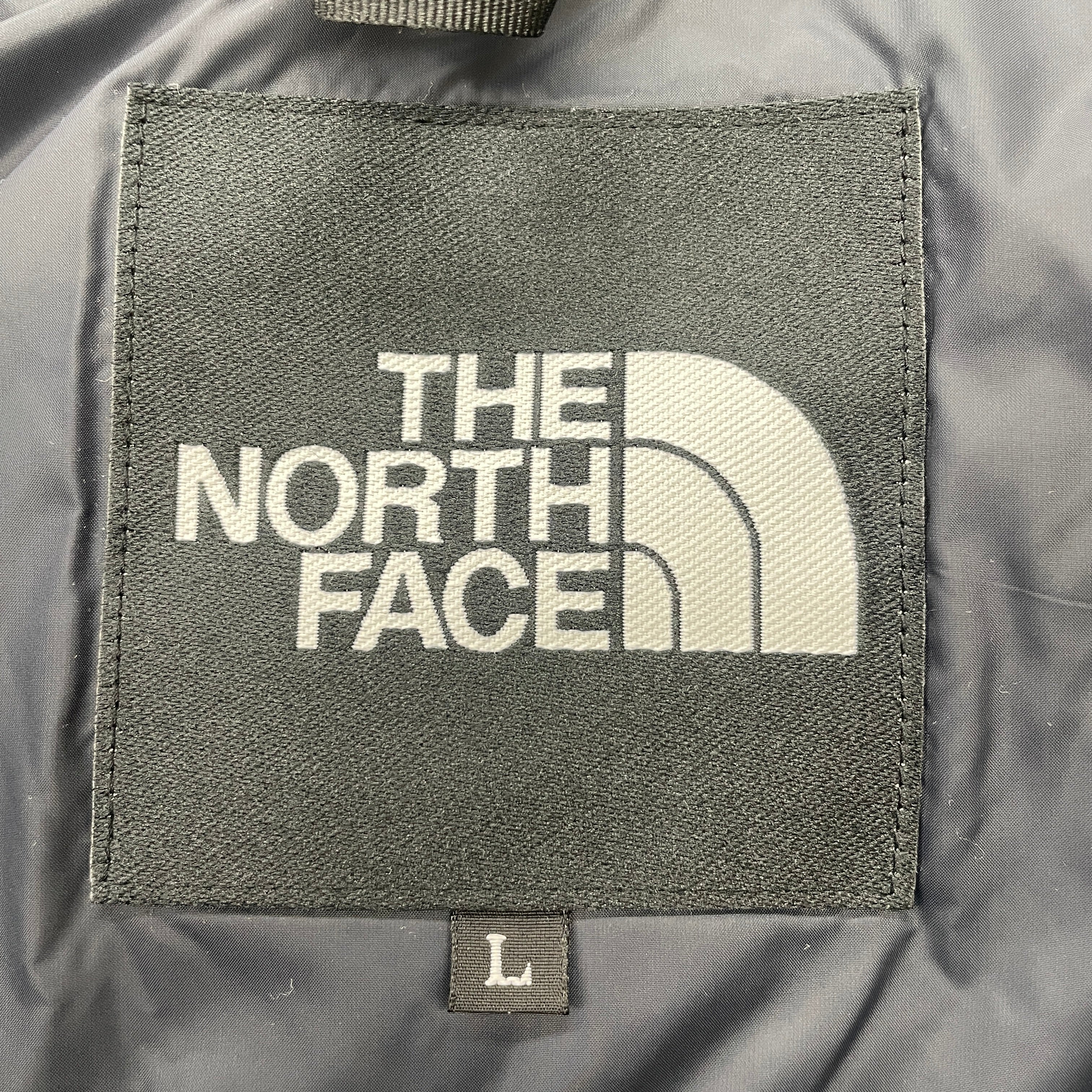 【送料無料】_ THE NORTH FACE_(ザ・ノース・フェイス)_マウンテンダウンジャケット_ Lサイズ ND92237 KT_未使用品