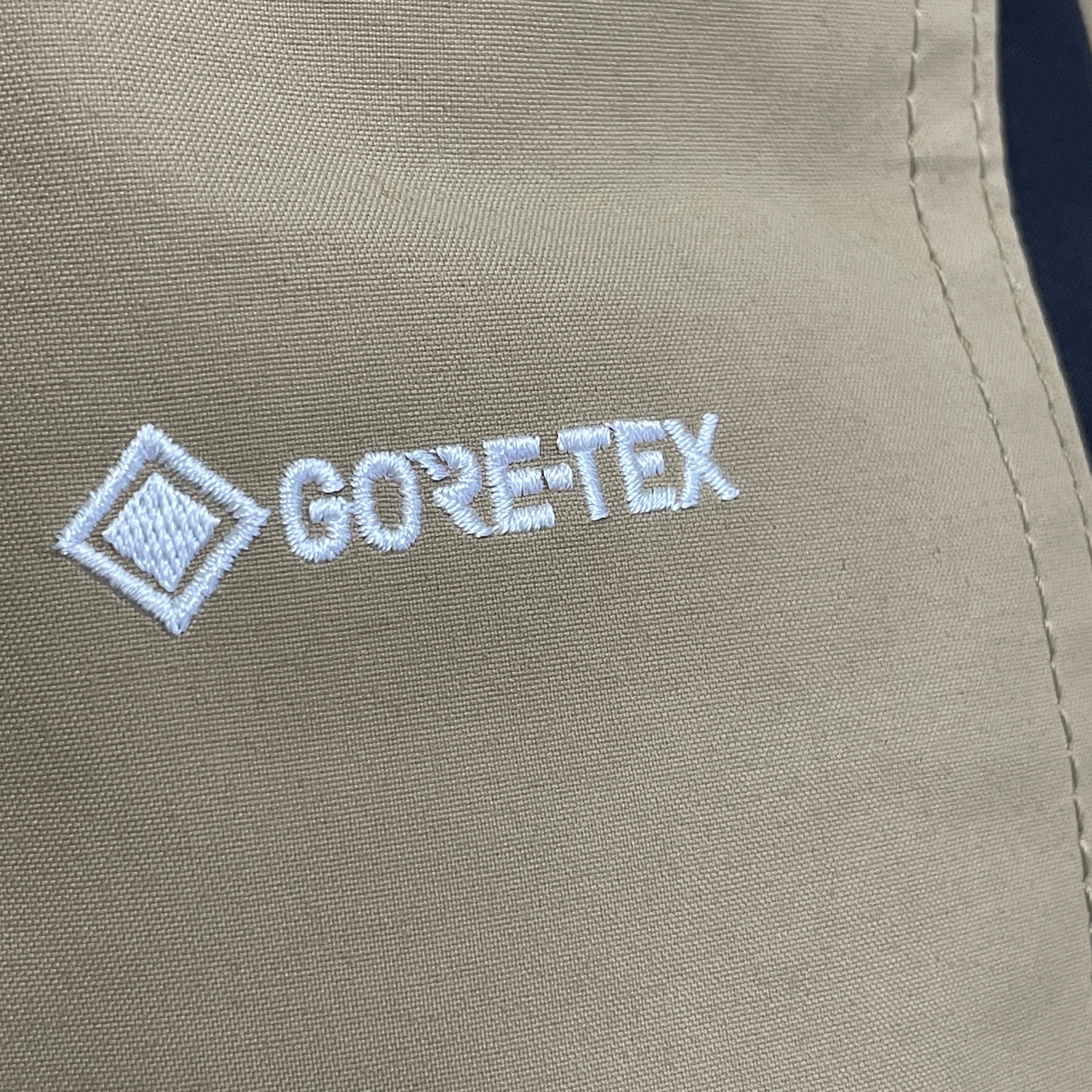 【送料無料】_ THE NORTH FACE_(ザ・ノース・フェイス)_マウンテンダウンジャケット_ Lサイズ ND92237 KT_未使用品