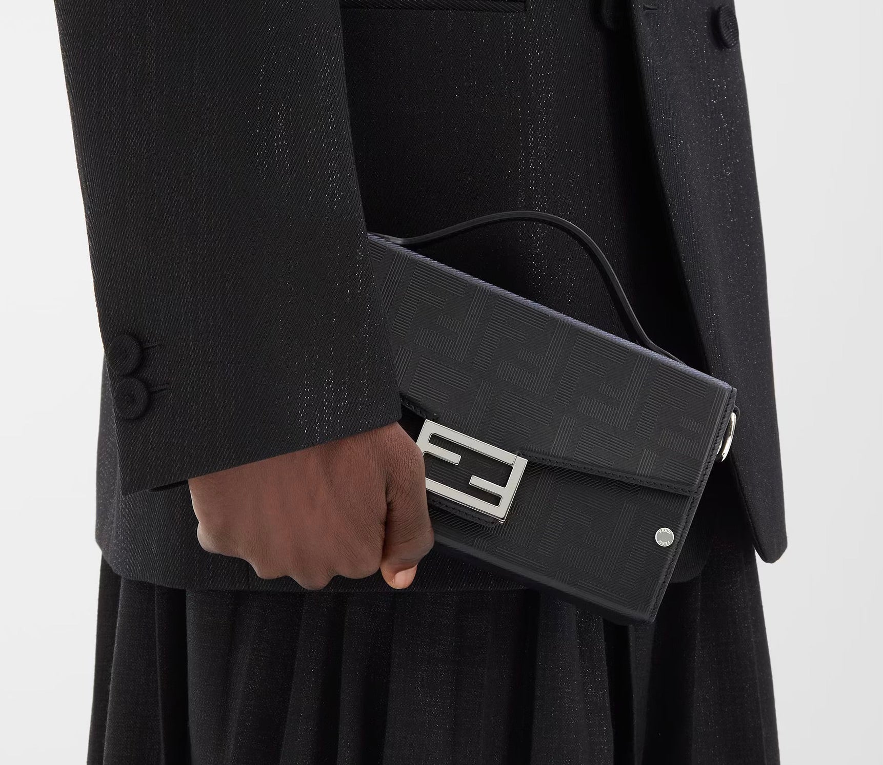 【送料無料】_ FENDI _(フェンディ)_バゲット ソフトトランク _ブラックレザー バッグ_中古品