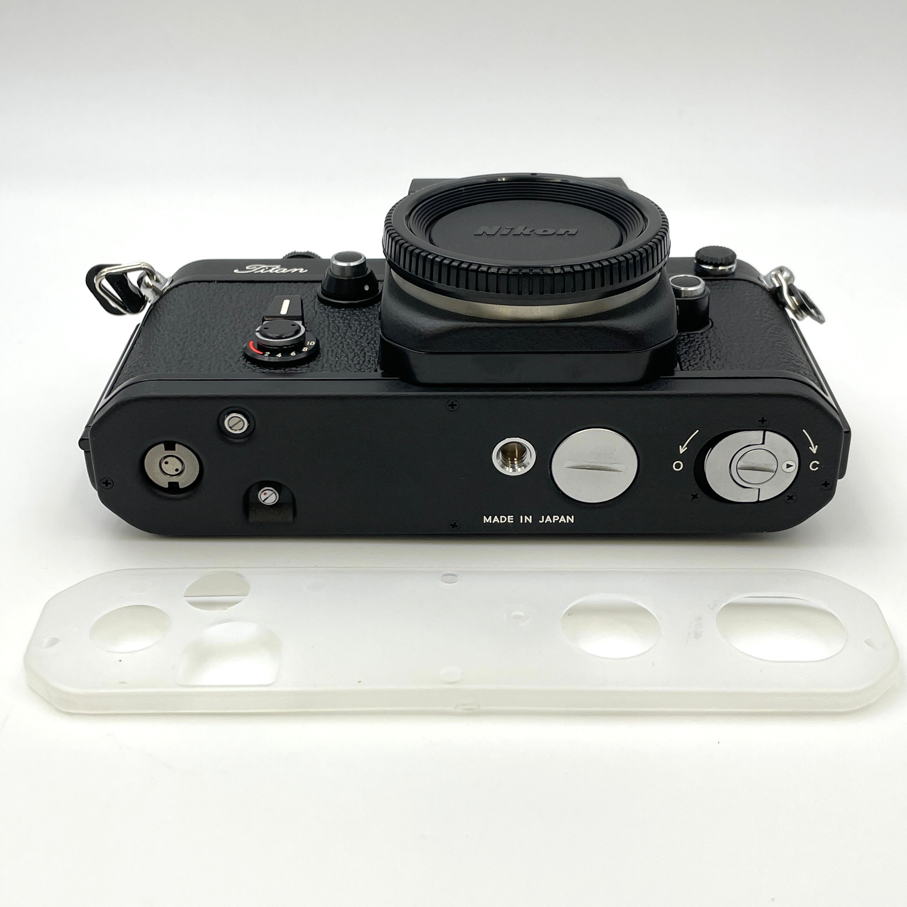 Nikon_(ニコン)_F2 チタン(ネーム有) ブラック_フィルムカメラ_未使用品