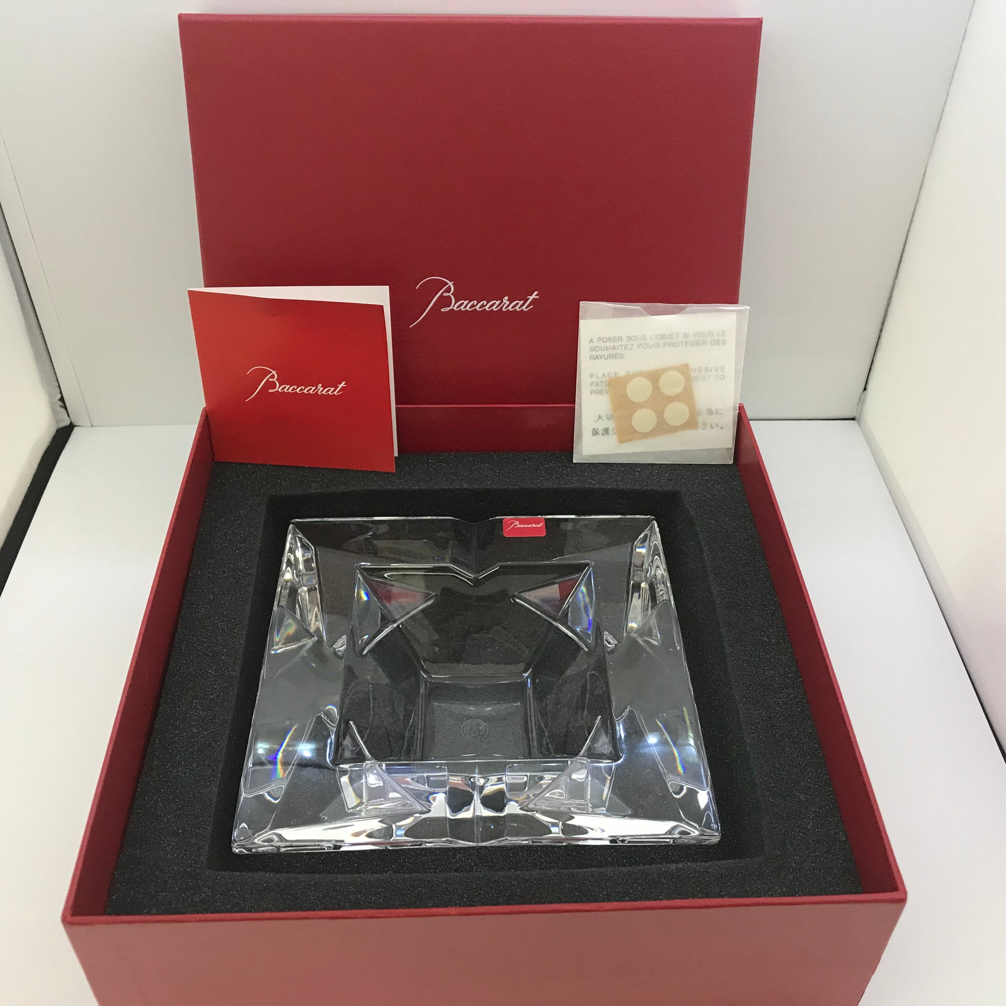 送料無料】Baccarat （バカラ） トーテム 灰皿 アッシュトレイ未使用品