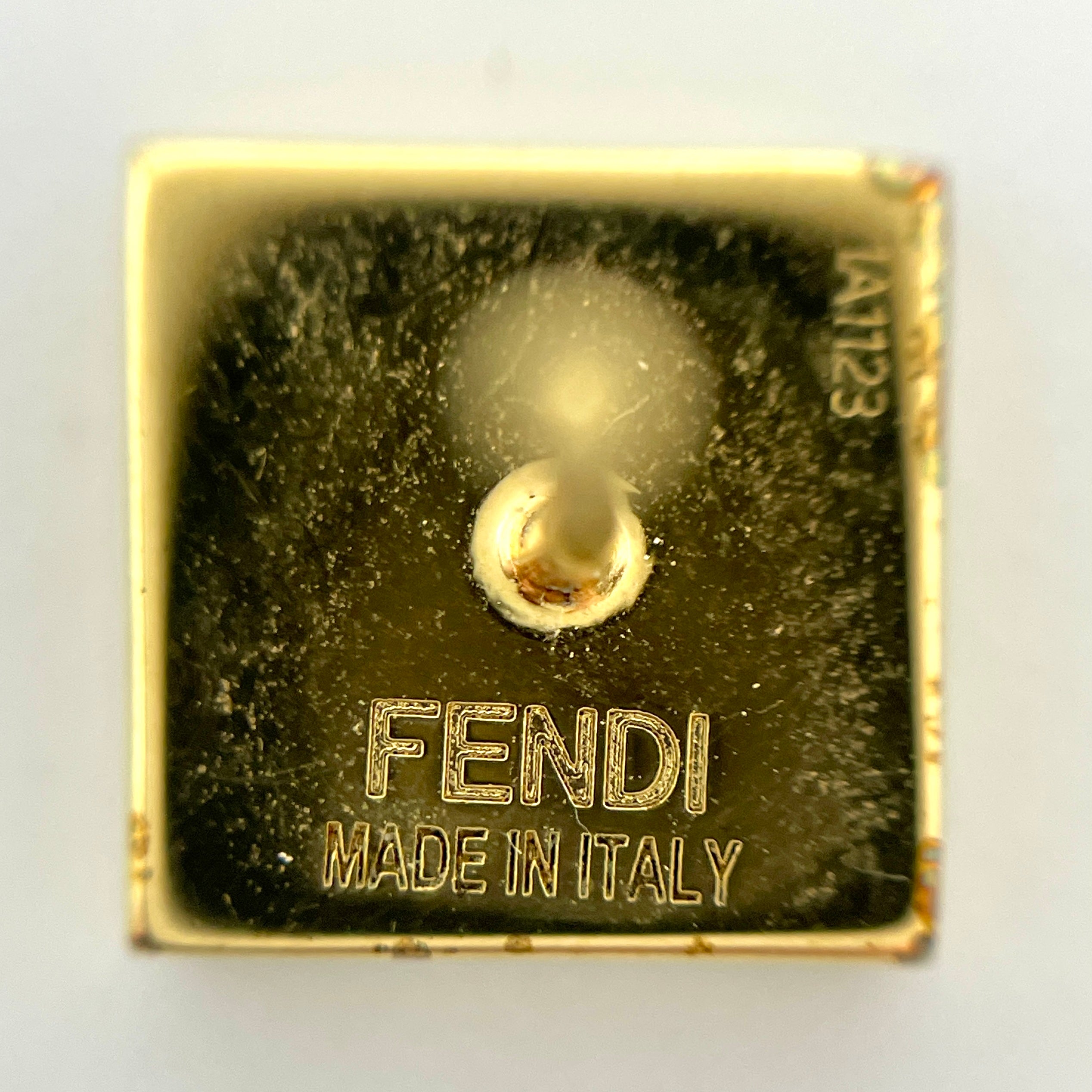 FENDI_(フェンディ)_8AH640 TL9_フォーエバー FFロゴ_中古品